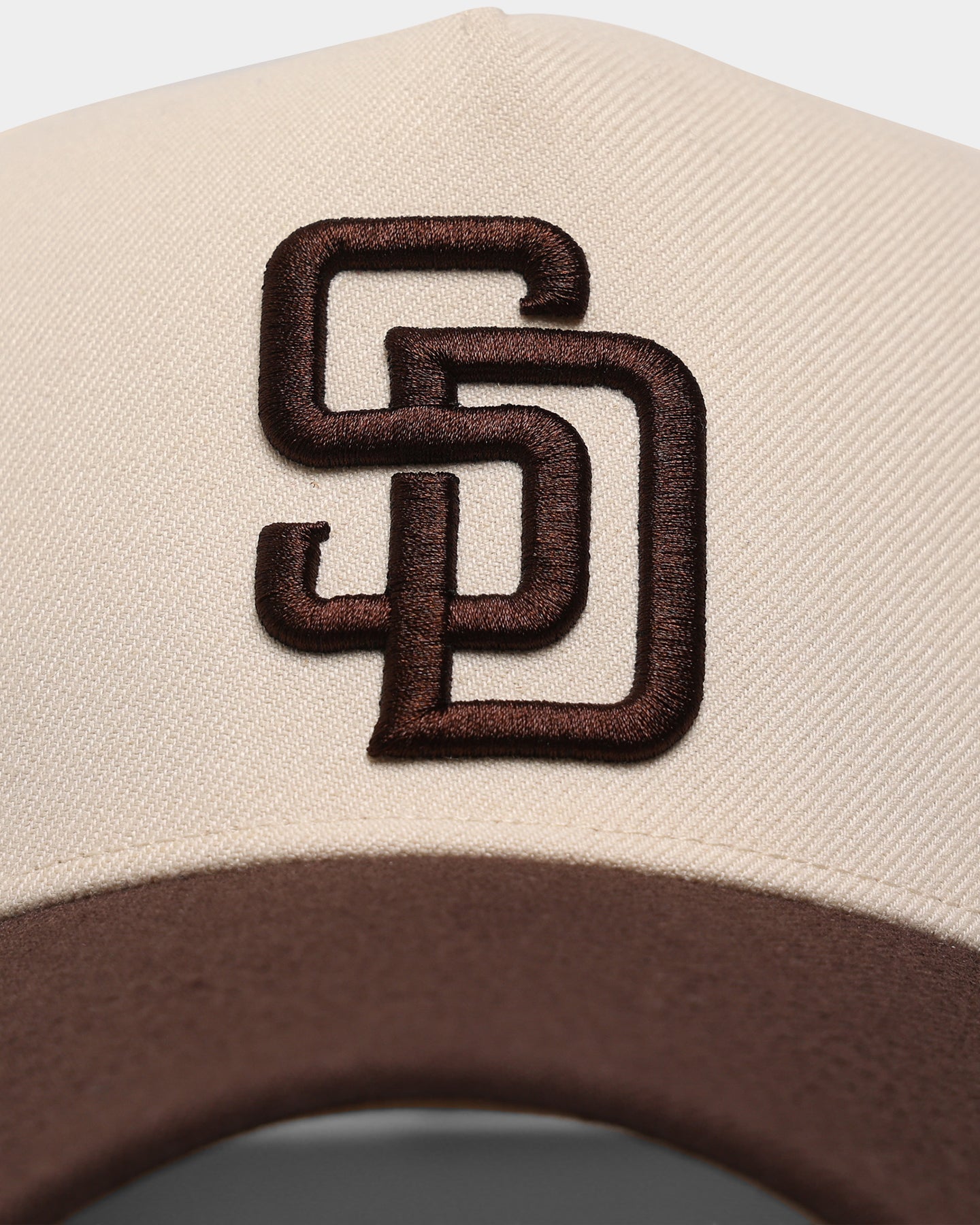 47 Brand San Diego Padres 'Off White/Team Logo' Replica MVP DT Snapback Hat - Adjustable Baseball Cap for Men & Women - Perfect for Games, Sports & Casual Wear
