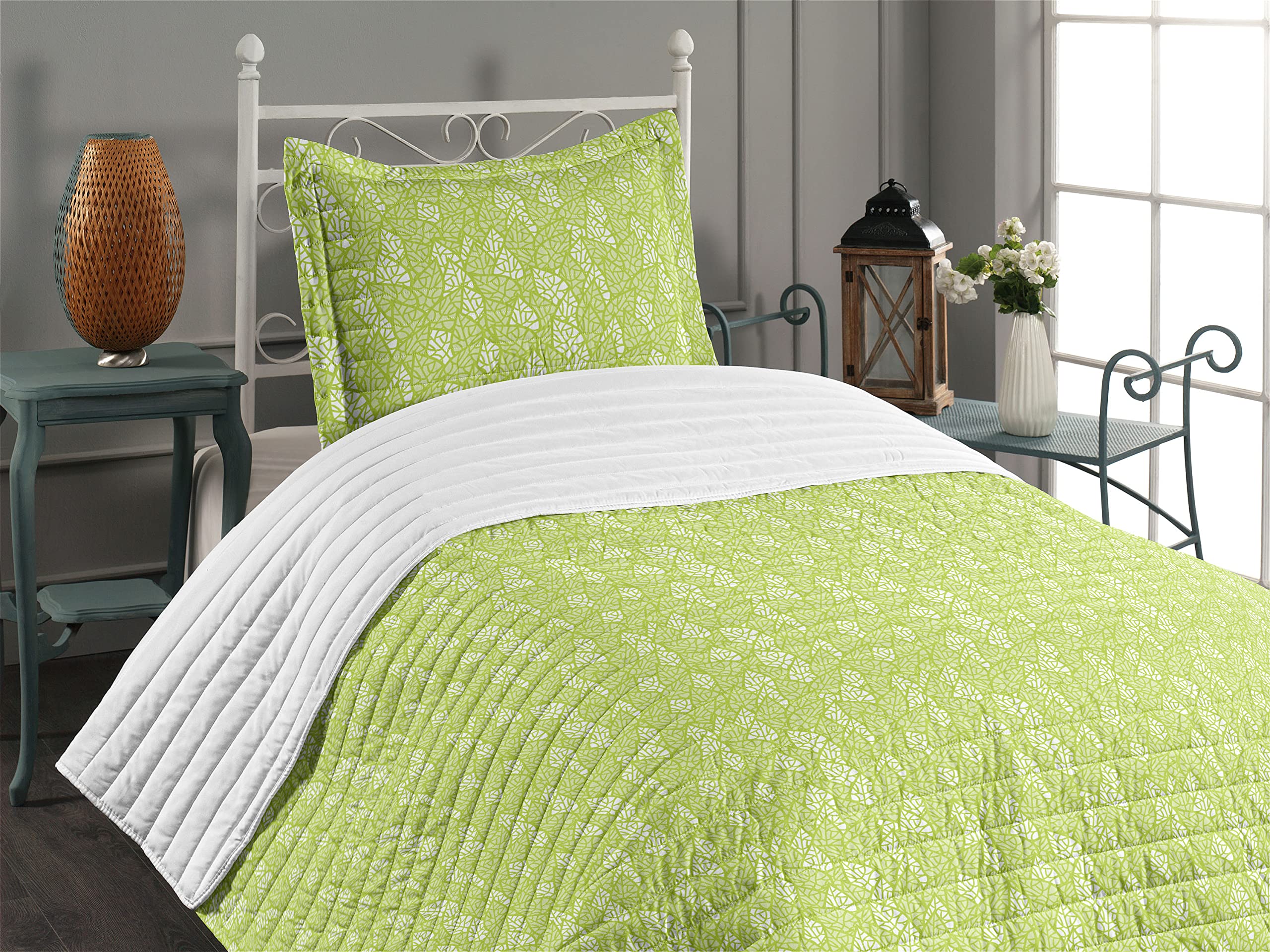 Ambesonne Spring Leaf Microfiber Bedding Set - Twin Size Soft Comforter with Pillow Sham, Apple Green & White Botanical Garden Design | Perfect for Spring Bedroom Decor, Guest Room Makeover & Cozy Home Styling