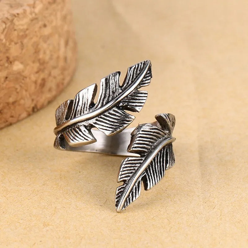 Biker Style Ring for Men & Women - Edgy Gothic Punk Jewelry - Perfect for Motorcycle Riders & Rock Fashion Lovers