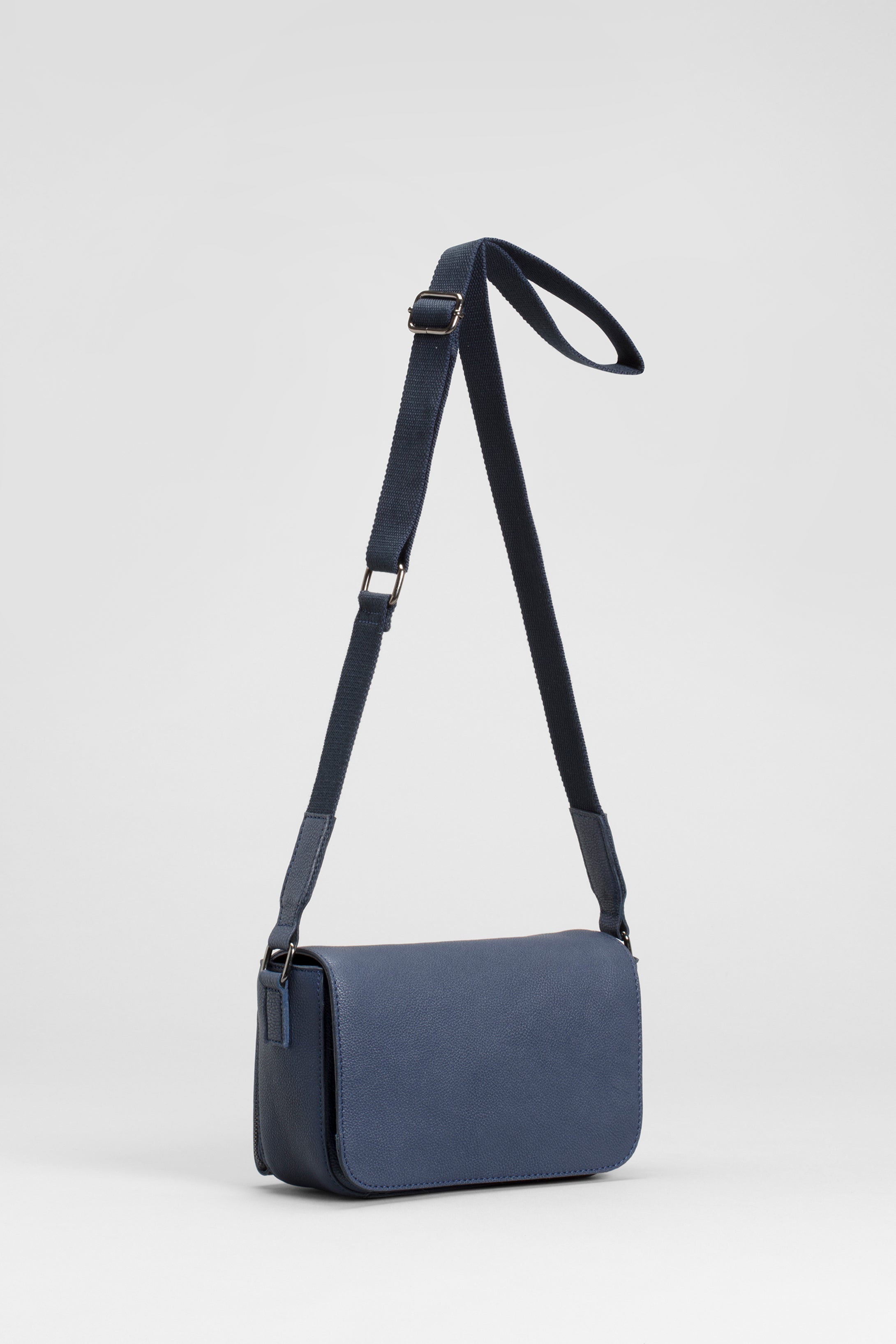 Kurer Bag - Stylish & Durable Crossbody Bag for Women & Men | Perfect for Travel, Work & Everyday Use