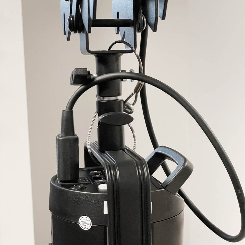 Professional Studio Lighting Pantograph Support System - Adjustable Ceiling Mount Rail for Photography & Video Production - Perfect for Home Studios, YouTube Creators, and Commercial Photography Sets