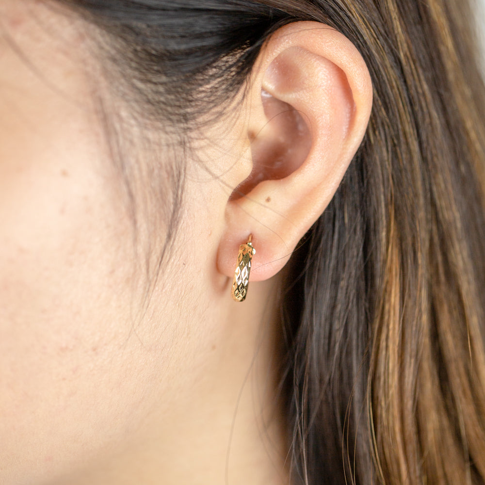 9ct Yellow Gold 10mm Diamond Cut Hoop Earrings for Women - Elegant Everyday Jewelry for Work, Party & Special Occasions