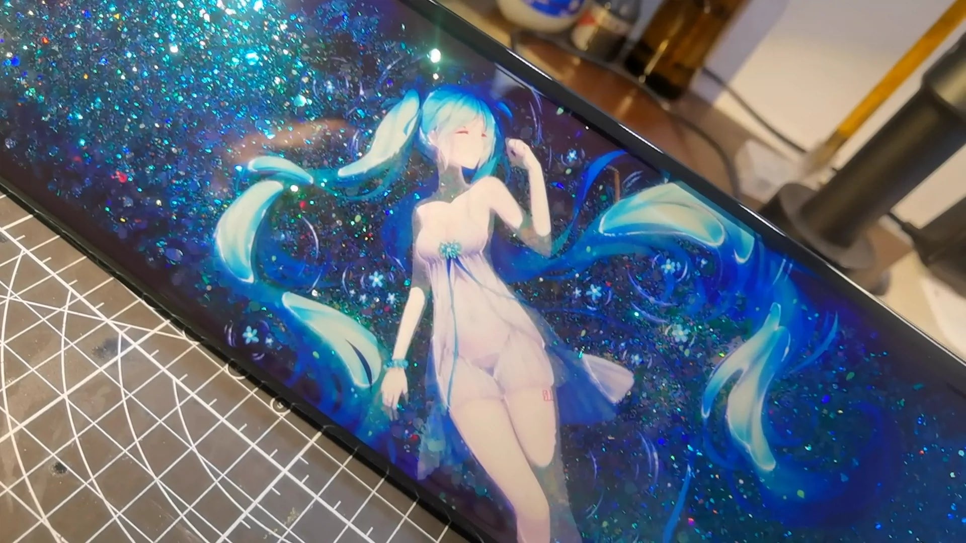 Hatsune Miku Quicksand Model Keyboard Wrist Rest - Ergonomic Resin Palm Rest for Mechanical Keyboards - Gaming & Office Desk Accessories for Comfort & Support