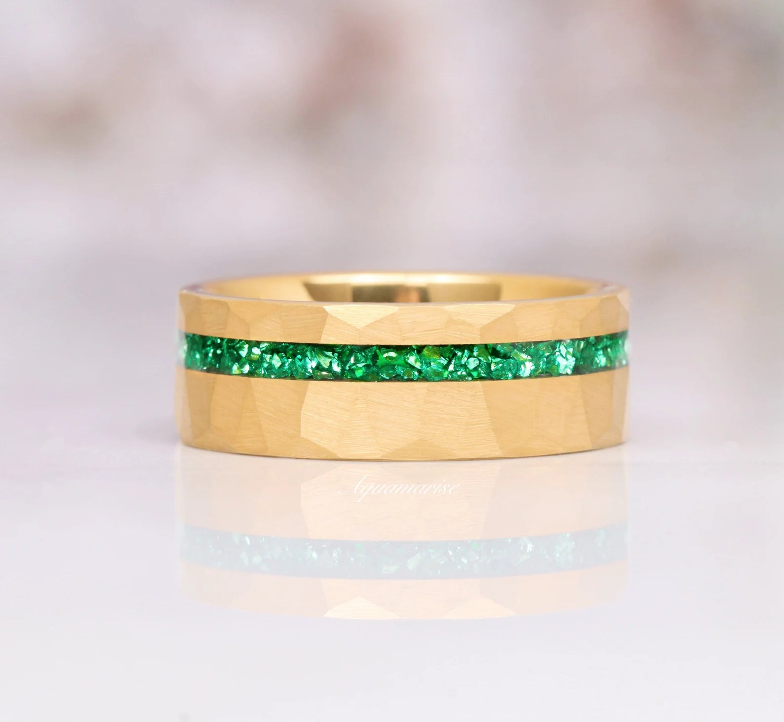 Victoria Emerald Couples Ring - Elegant Matching Wedding Bands for Him & Her - Perfect for Anniversaries, Engagements & Romantic Gifts