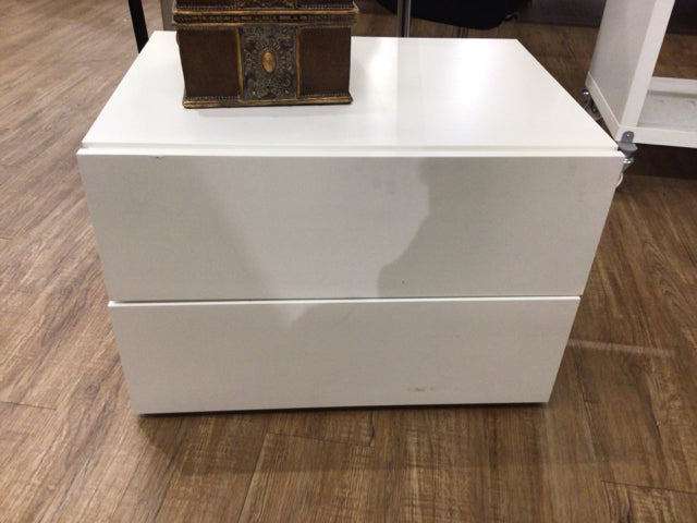 White Two Drawer Nightstand - Modern Bedside Table with Storage for Bedroom, Living Room & Office - Compact Night Stand with Smooth Gliding Drawers