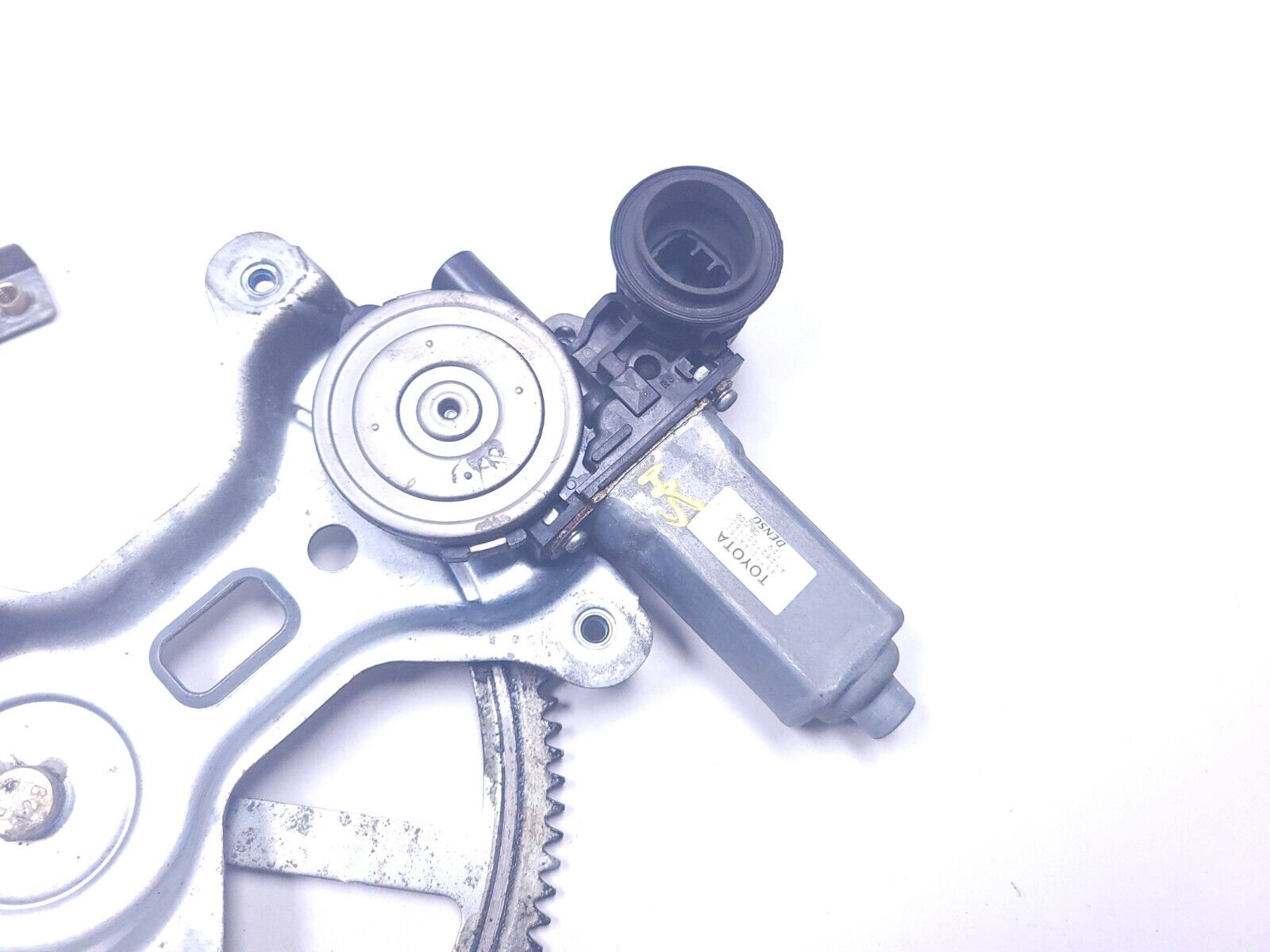 2003-2008 Toyota Corolla Front Right Passenger Side Window Regulator Motor - OEM Replacement Part for Smooth Power Window Operation - Perfect for DIY Auto Repairs & Window Mechanism Replacement