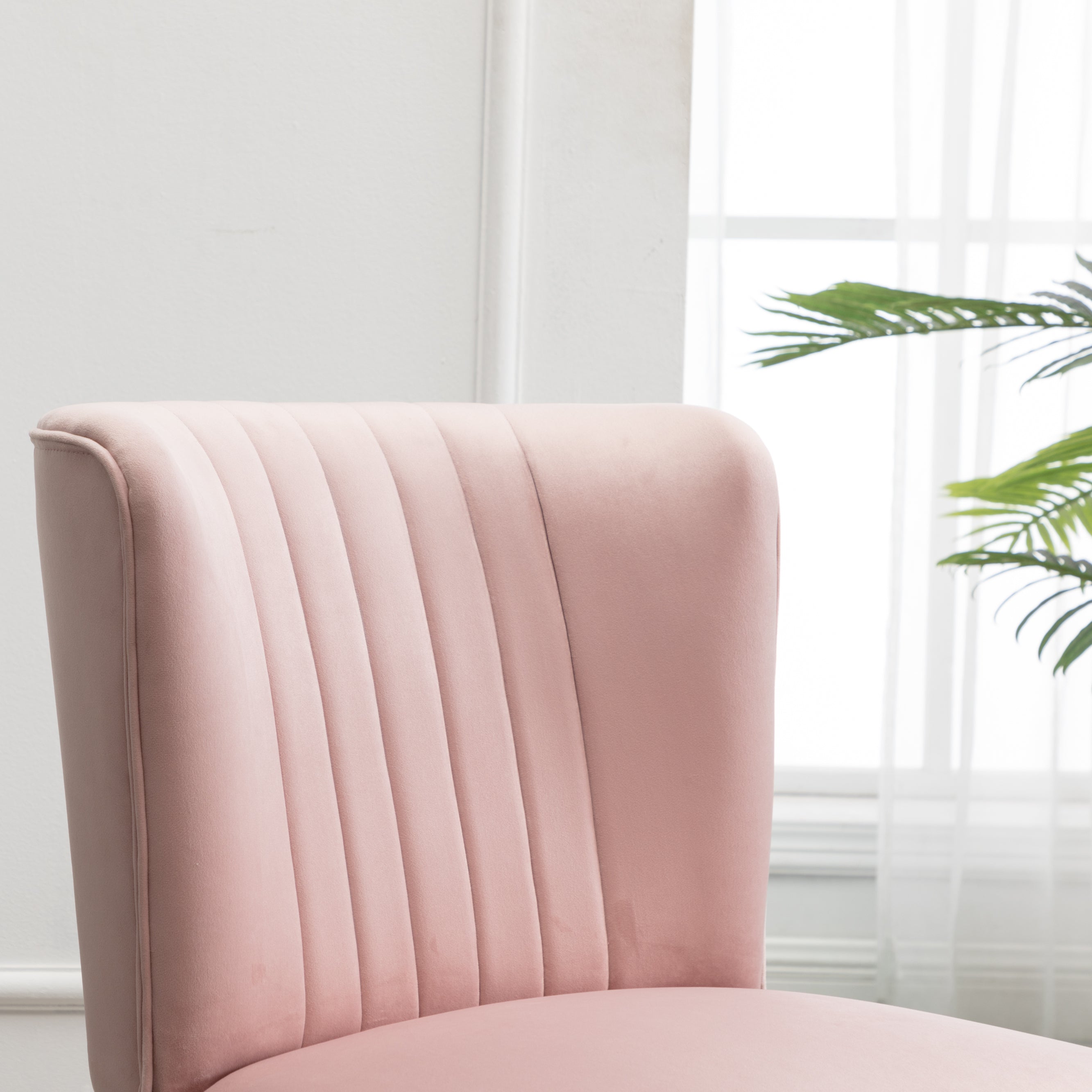 Roundhill Furniture Elon Contemporary Velvet Upholstered Accent Chair in Pink - Modern Lounge Chair for Living Room, Bedroom, or Office Decor