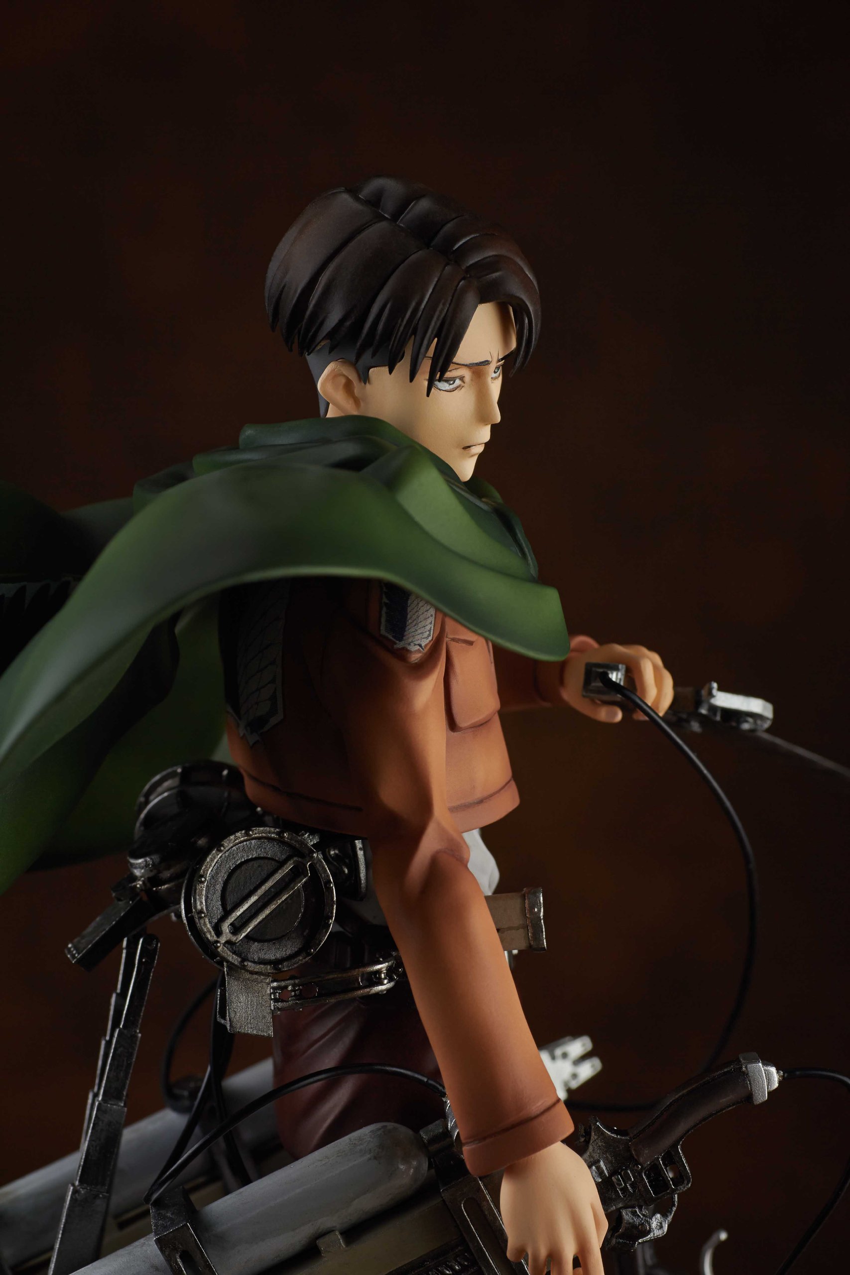 Attack on Titan Levi PVC Action Figure - 1/7 Scale Anime Collectible Model for Fans - Perfect for Display, Gifts, and Anime Enthusiast Collections