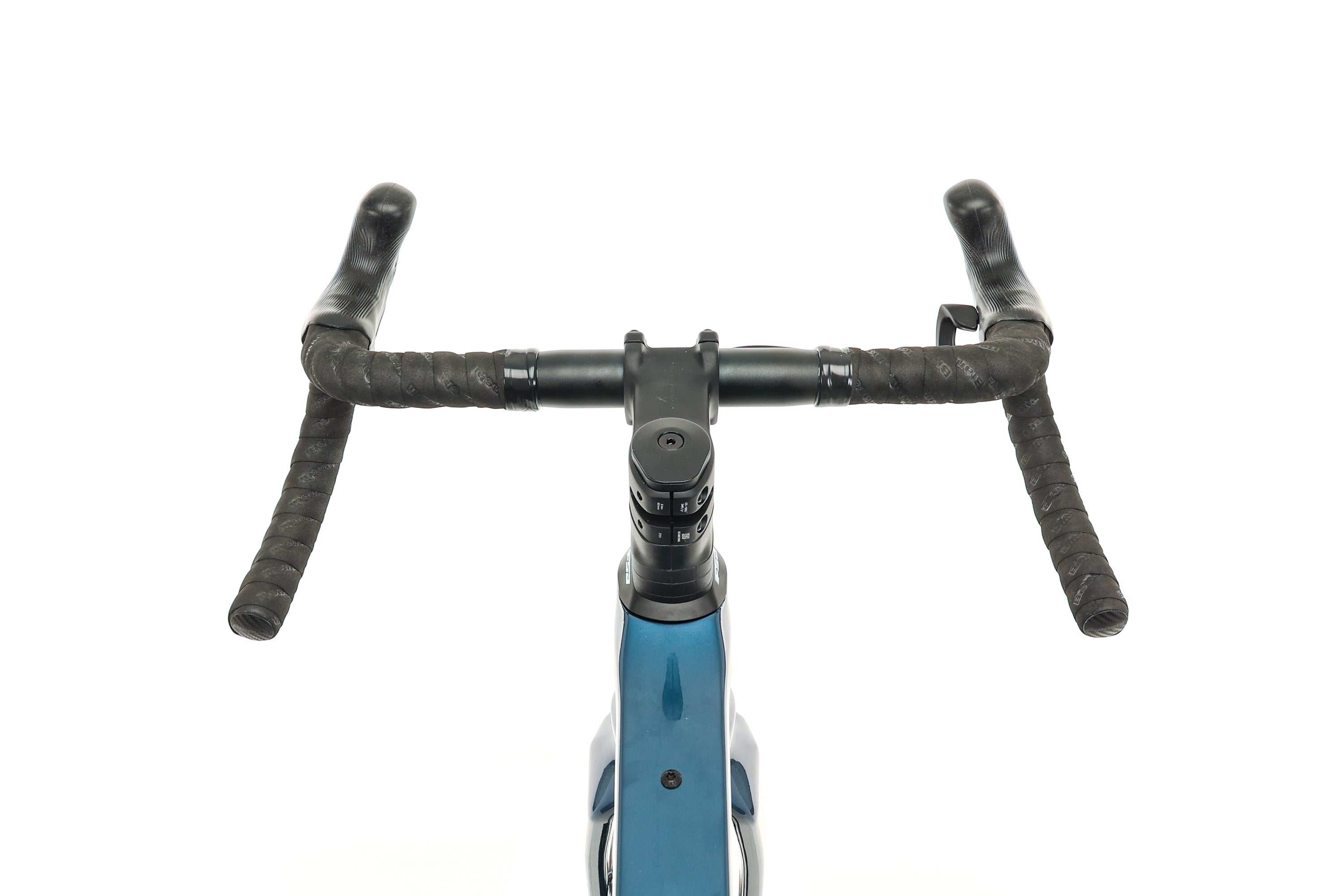 Bianchi Arcadex Ekar Gravel Bike 2023 - Small Size for Men & Women | Lightweight Carbon Frame, 1x13 Speed | Perfect for Adventure Riding, Commuting & Off-Road Trails