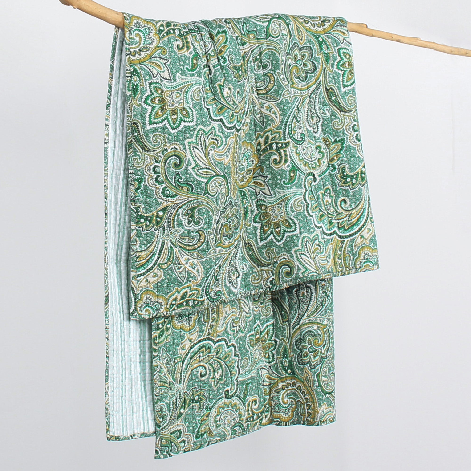 Kimpton Quilted Throw Blanket - Ultra Soft & Cozy Bedspread for Couch, Sofa, or Bed - Perfect for Home Decor, Living Room, and Gift Giving