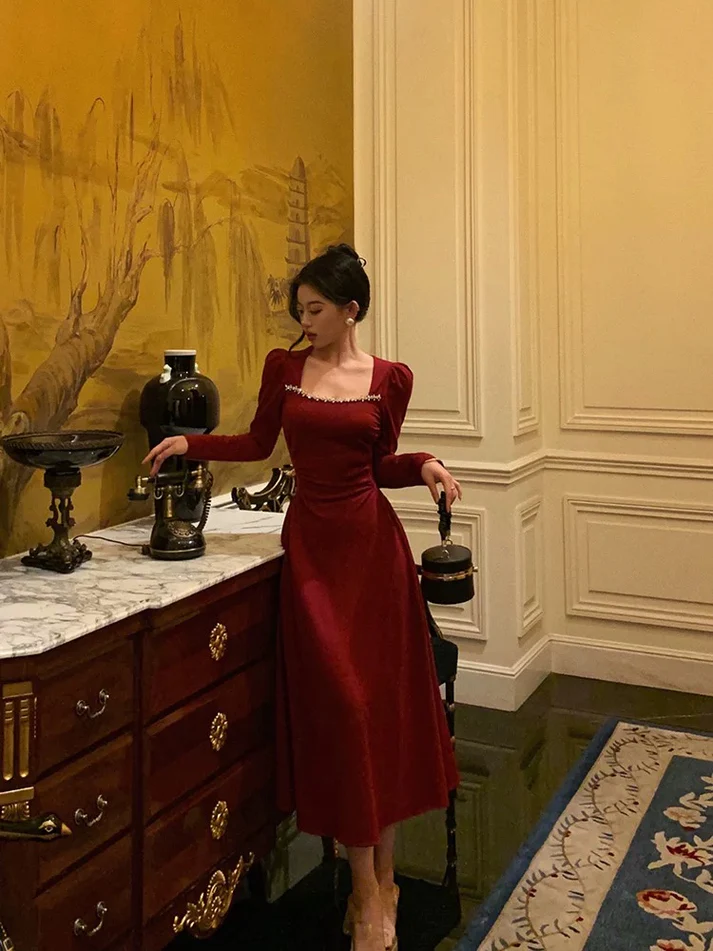 Elegant A-Line Square Neck Long Sleeve Red Evening Gown - Perfect for Birthday Parties, Prom, Cocktail Dresses & Special Occasions