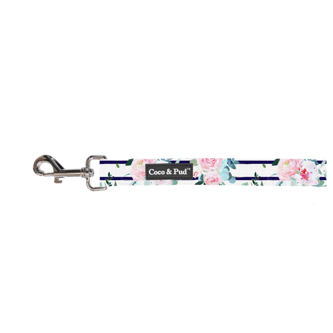 Floral Pattern Cat Leash - Adjustable & Comfortable Pet Walking Lead for Small to Medium Cats - Perfect for Outdoor Adventures, Walks, and Vet Visits