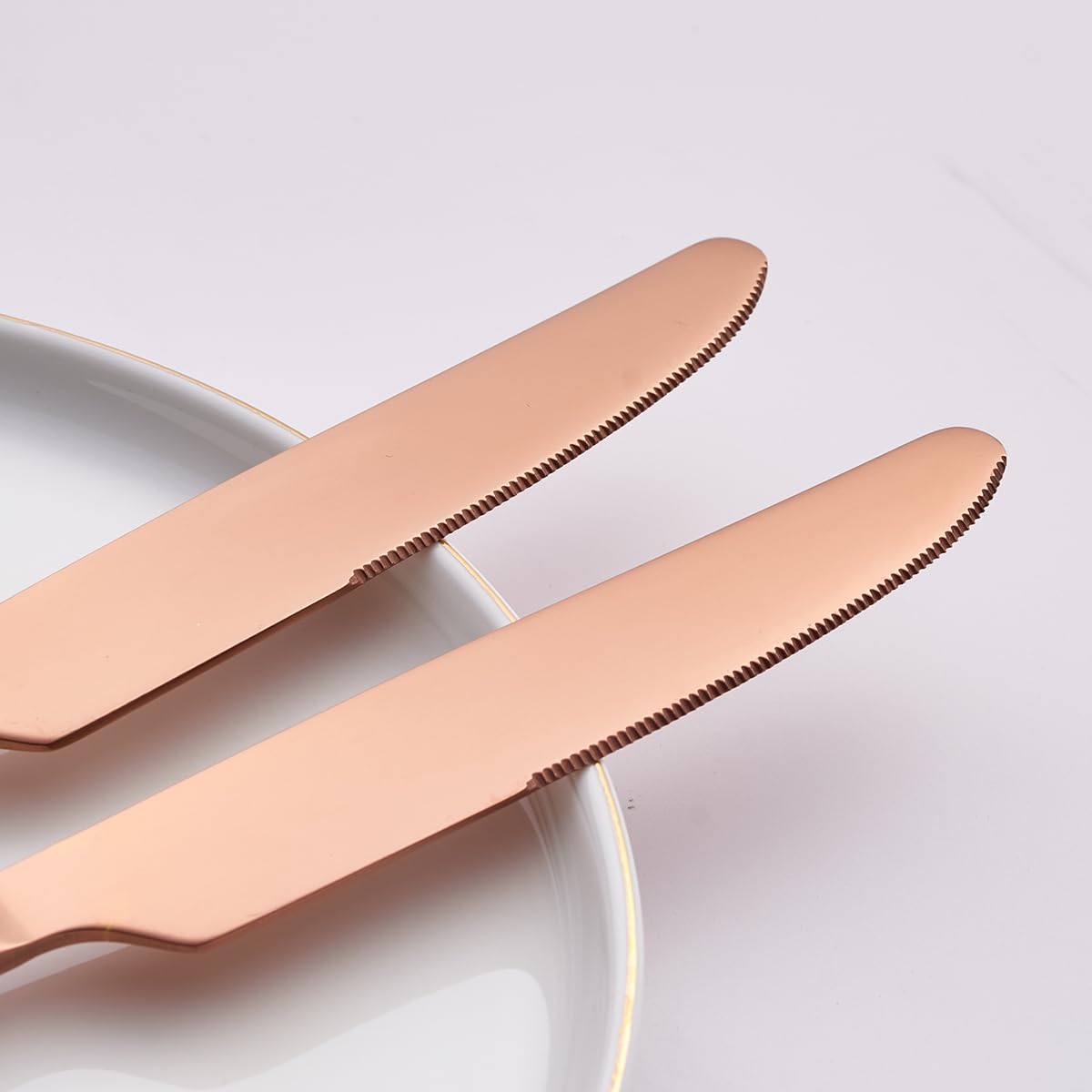 Premium Rose Gold Dinner Knife Set - 6-Piece 9.2