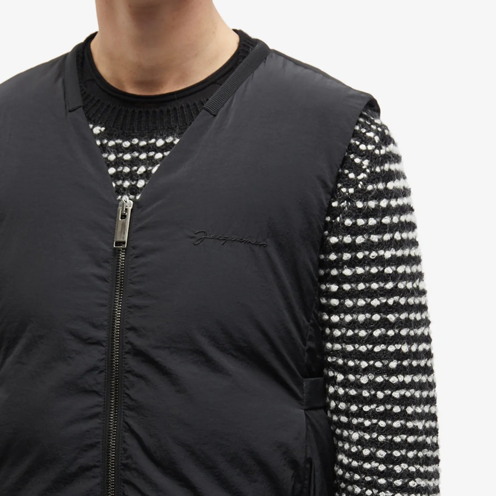 Jacquemus Chest Logo Down Vest - Stylish Puffer Vest for Women, Lightweight Warm Winter Jacket - Perfect for Casual Outfits, Outdoor Activities & Fashion Layering