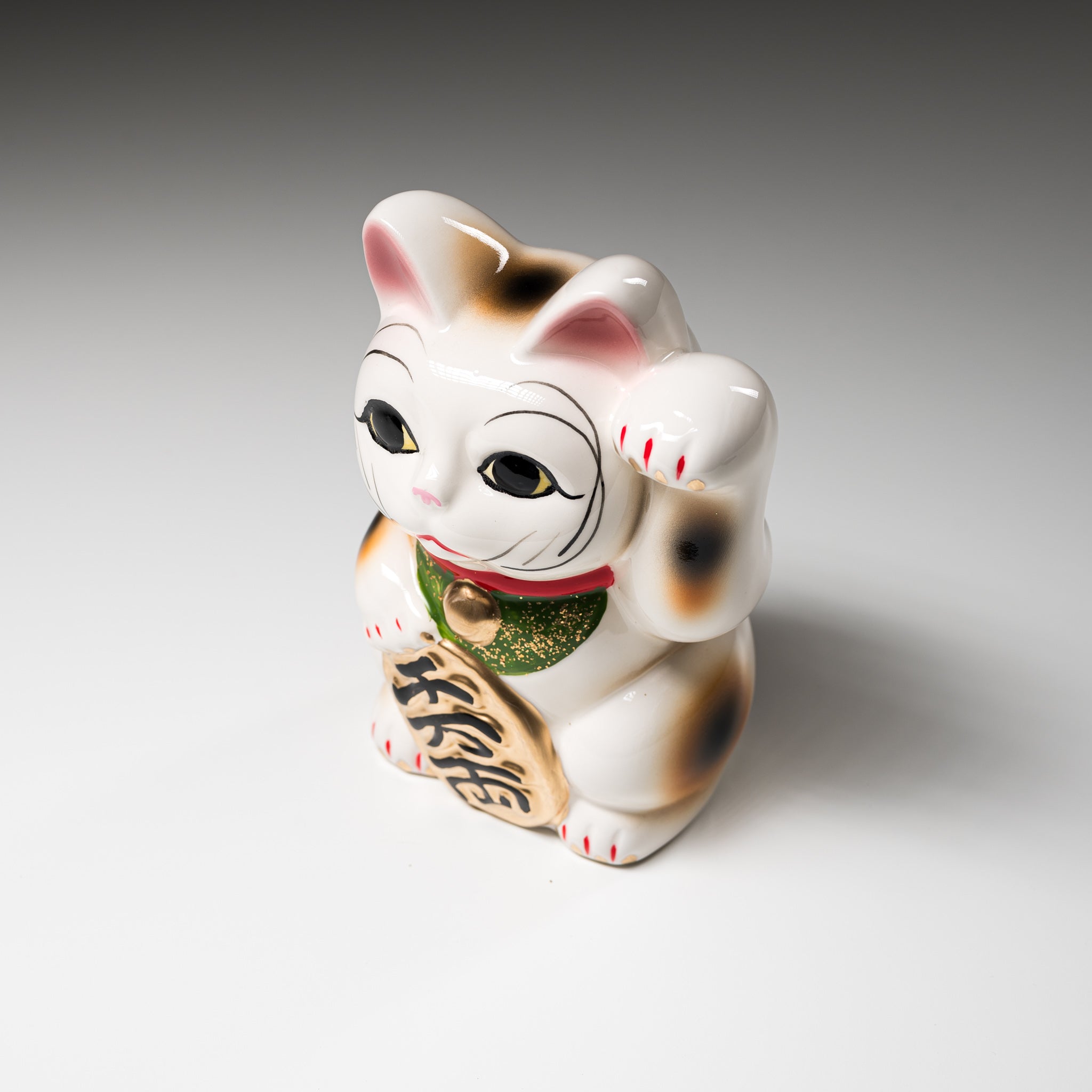 Tokoname Ware Lucky Cat Ornament - 17cm Left Hand Ceramic Maneki Neko for Home Decor, Office Desk & Japanese Culture Lovers