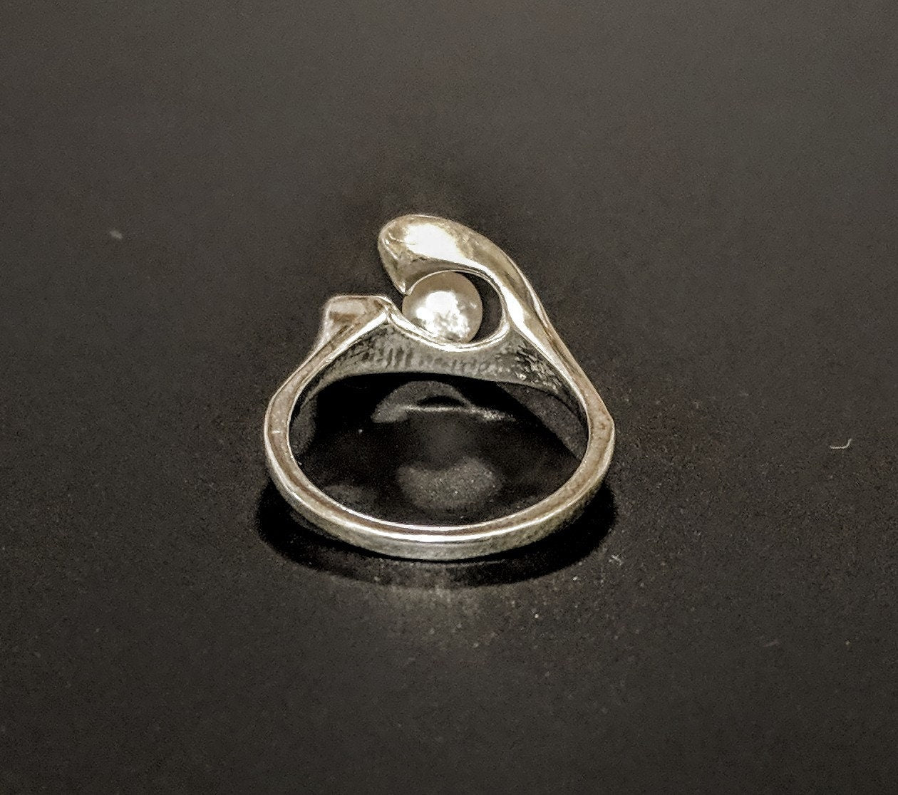 Elegant Sterling Silver Freshwater Pearl Ring with Swirl Design - Perfect Gift for Women, Love, Birthstone Jewelry - Ideal for Weddings, Anniversaries & Special Occasions