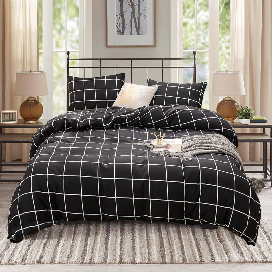 Queen Size Black Grid Plaid Comforter Set - 3 Piece Modern Geometric Design Bedding | Soft Lightweight Down Alternative Comforter for Cozy Bedroom Decor - Perfect for Master Bedrooms, Guest Rooms & Dorm Rooms