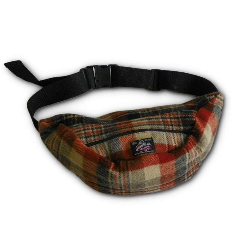 Stylish Oversized Wool Fanny Pack for Men & Women - Trendy Waist Bag with Adjustable Belt - Perfect for Travel, Hiking, and Everyday Use