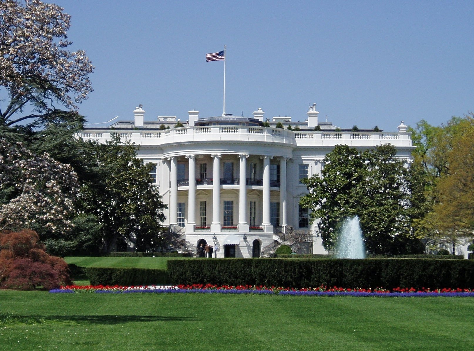 Where History Lives: A Tour of the White House - Explore America's Iconic Presidential Residence for Educational Trips & Family Vacations