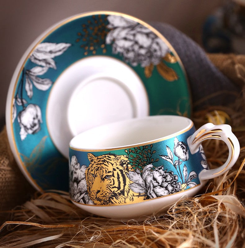 Unique Jungle Tiger Cheetah Porcelain Coffee & Tea Cups Set with Gold Trim - Elegant Ceramic Mugs with Saucers & Gift Box - Perfect for Home, Office & Gifting