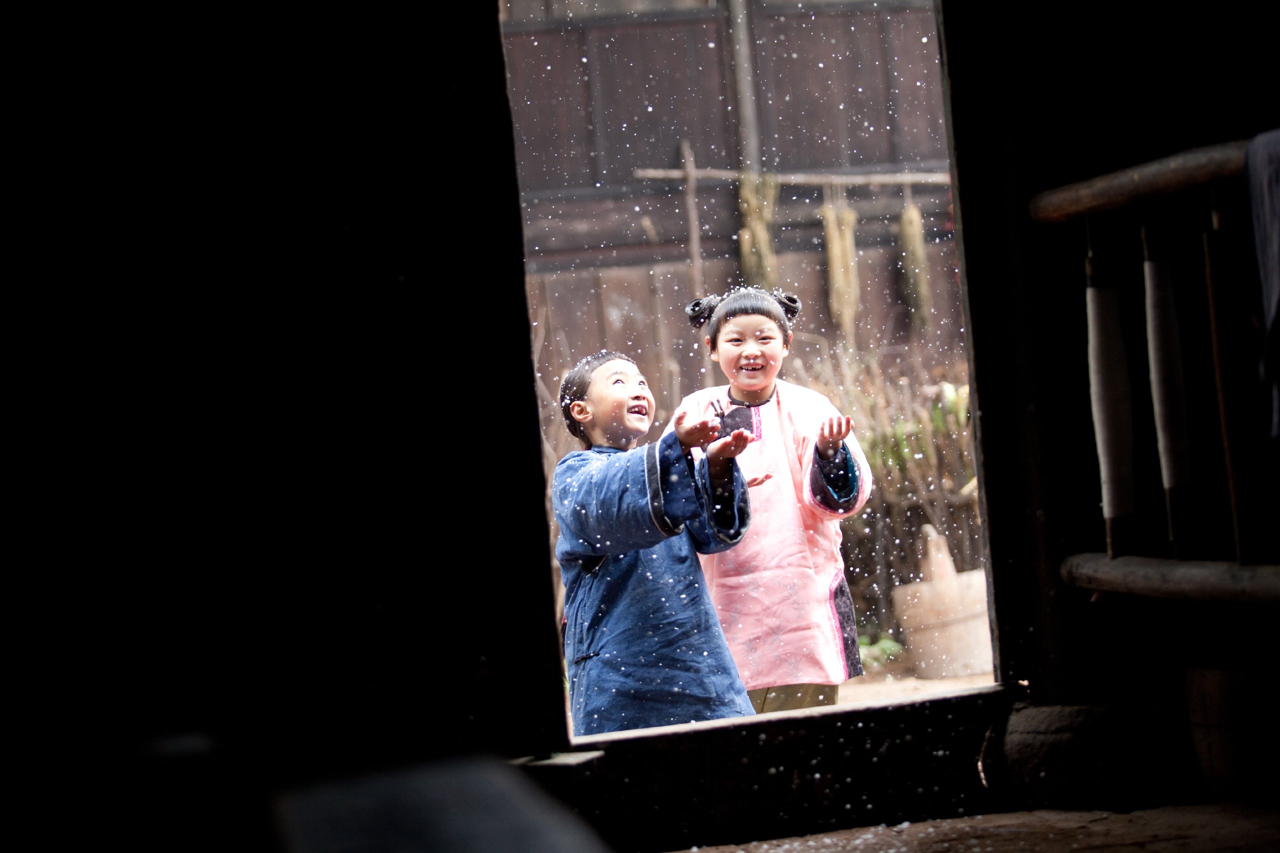 Snow Flower and the Secret Fan Blu-ray - Historical Drama Movie for Women's Friendship & Chinese Culture - Perfect for Movie Nights & Book Club Discussions
