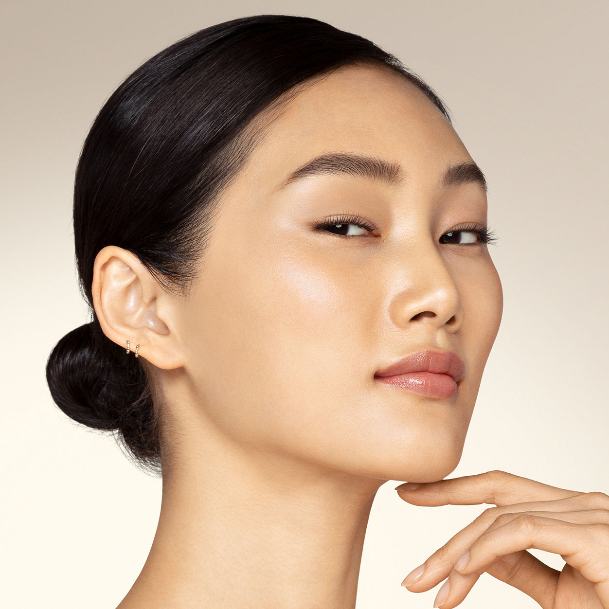 Future Skin Foundation - Lightweight, Long-Lasting Liquid Makeup with SPF Protection | Perfect for Daily Wear & Special Occasions