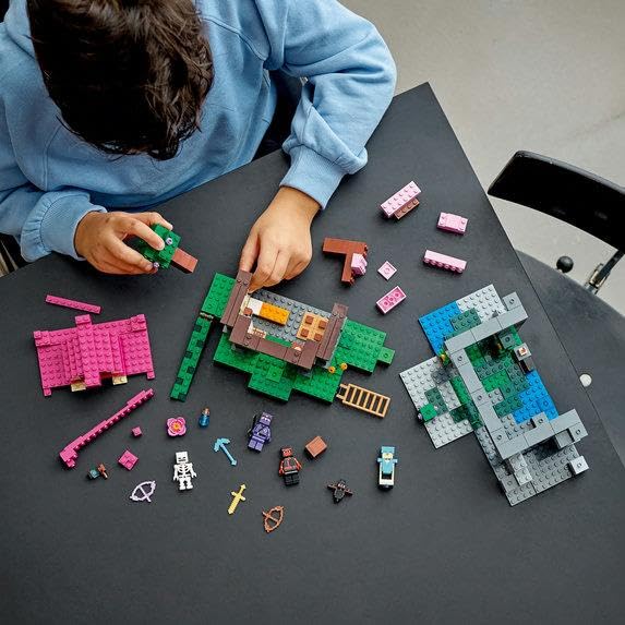 LEGO Minecraft The Training Grounds Building Set 21183 - Creative Toy for Kids Ages 8+ with House, Cave, Trapdoor & Ninja, Rogue, Bat Figures - Perfect for Minecraft Fans, Birthday Gifts & STEM Learning Activities