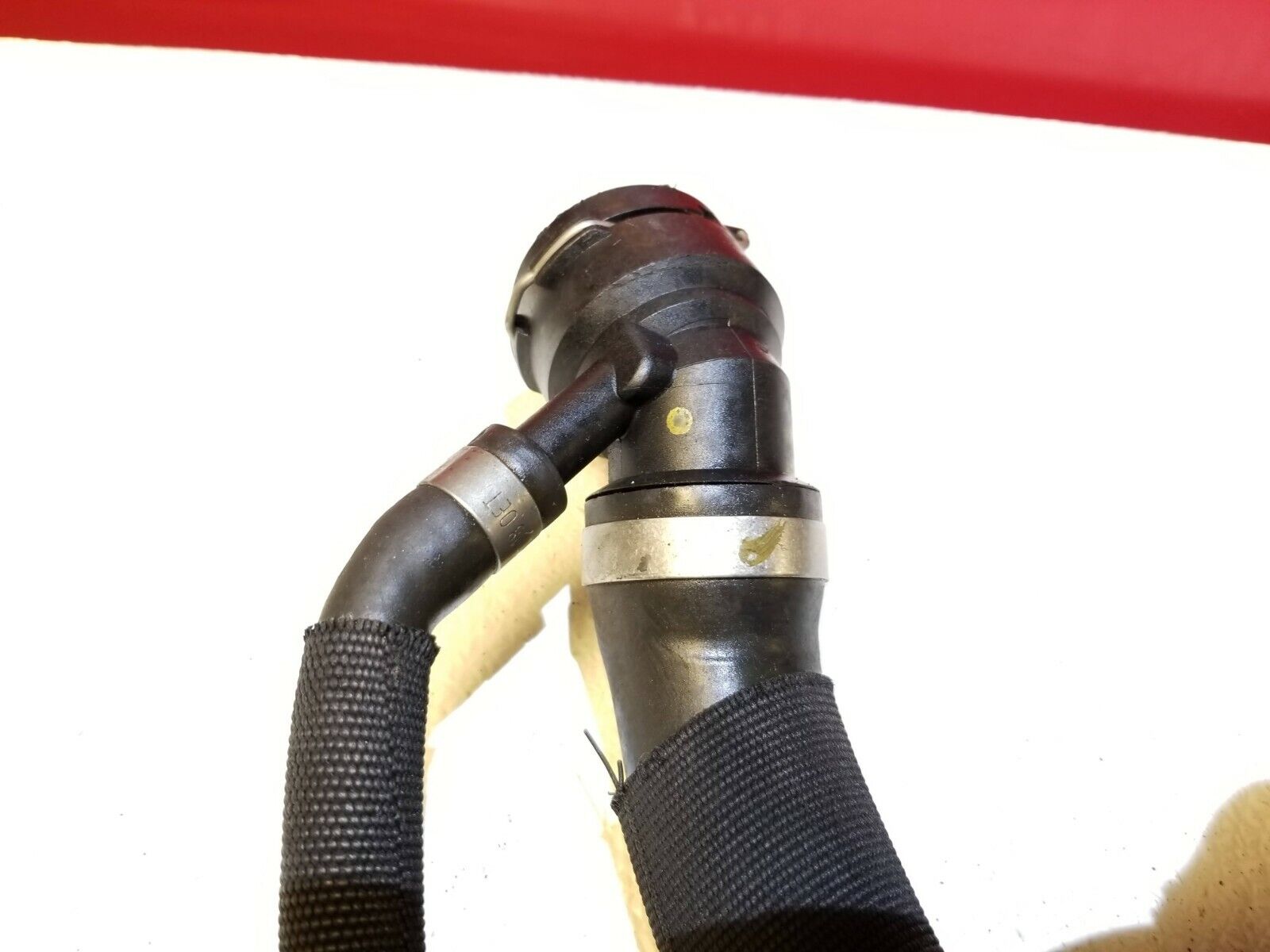 03 04 05 06 Audi A4 B6 3.0L Coolant Hose Pipe OEM Replacement - High Quality Cooling System Hose for Audi A4 B6 3.0L Engine - Perfect for Engine Cooling System Repair & Maintenance