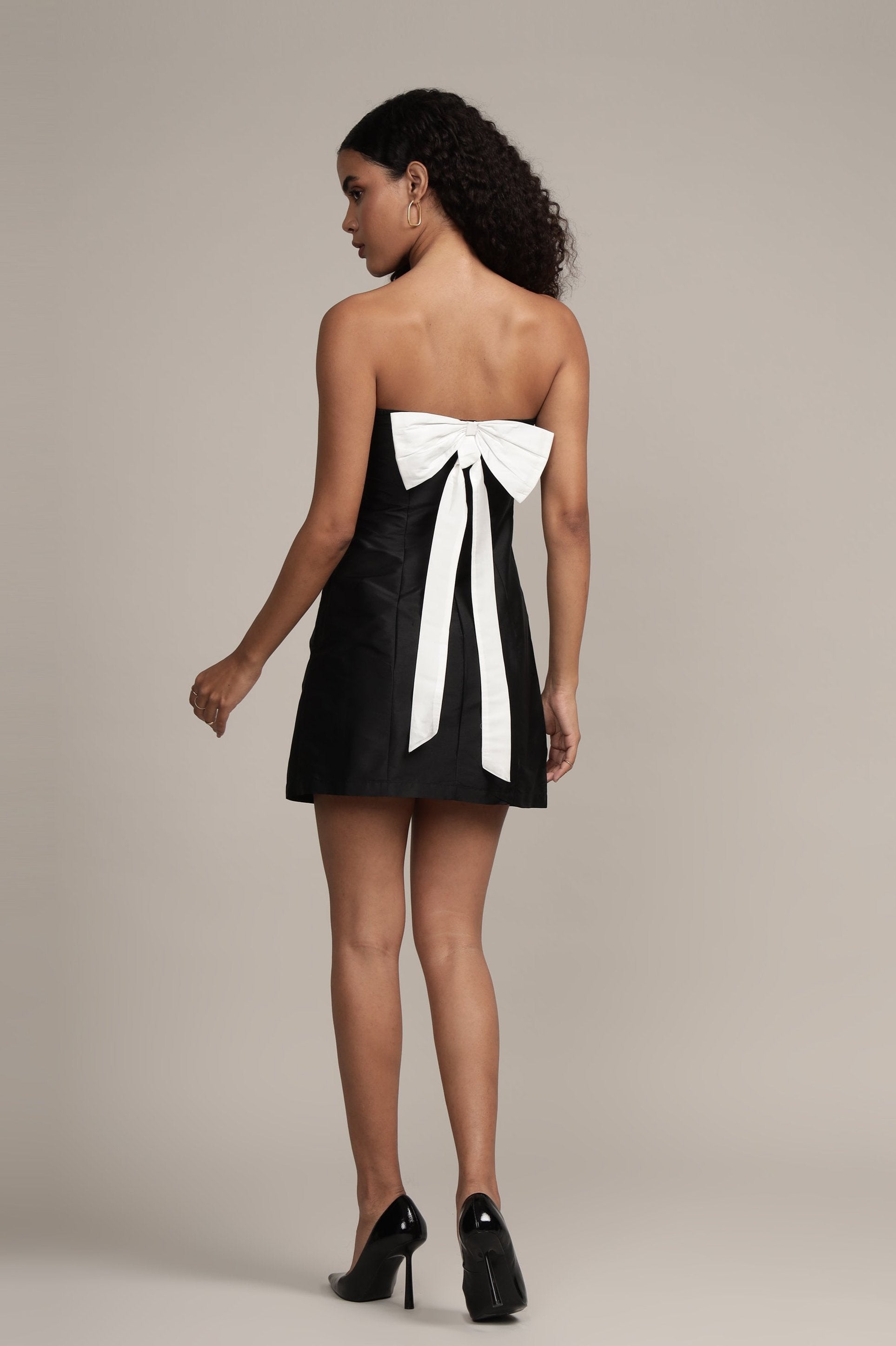 Lexy Mini Dress - Black & White Floral Print Summer Party Cocktail Dress for Women | Casual & Formal Occasions