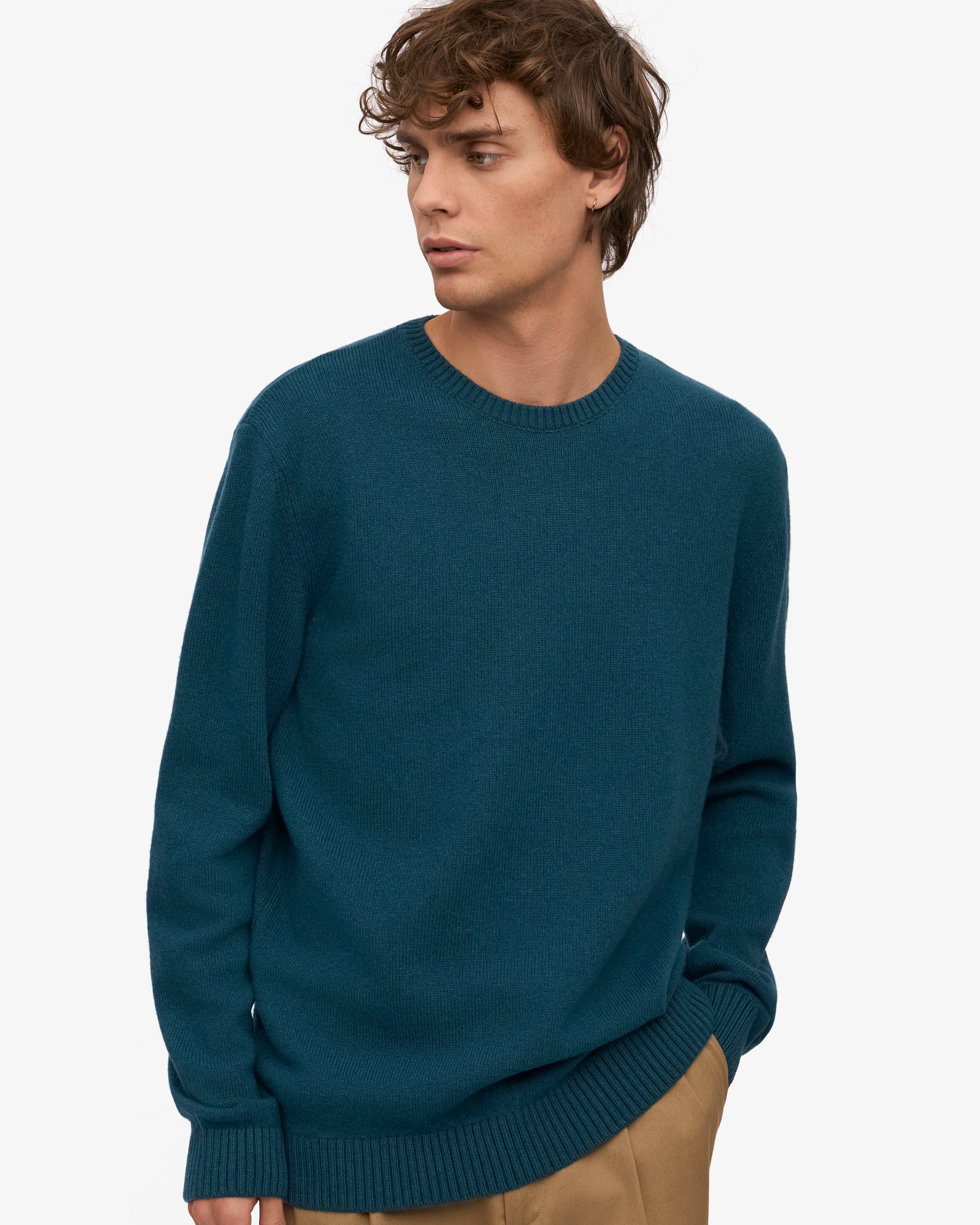 Classic Merino Wool Crew Neck Sweater for Men & Women | Soft & Warm Ocean Green Pullover | Perfect for Winter, Fall & Casual Outfits