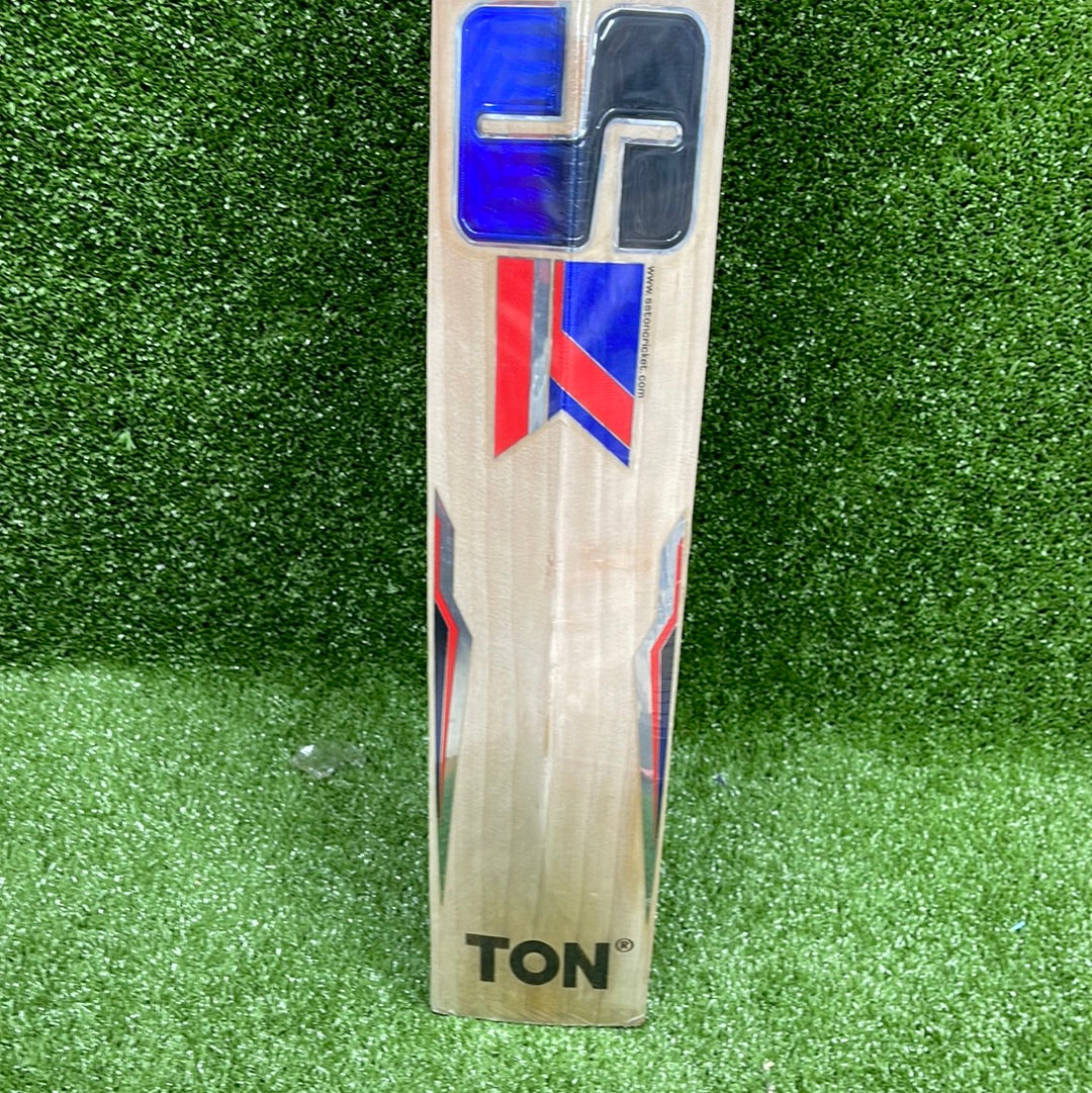 SS Core Maximus Cricket Bat with Blue Sticker - Premium Performance for Professional & Amateur Players - Perfect for Matches, Training & Backyard Games