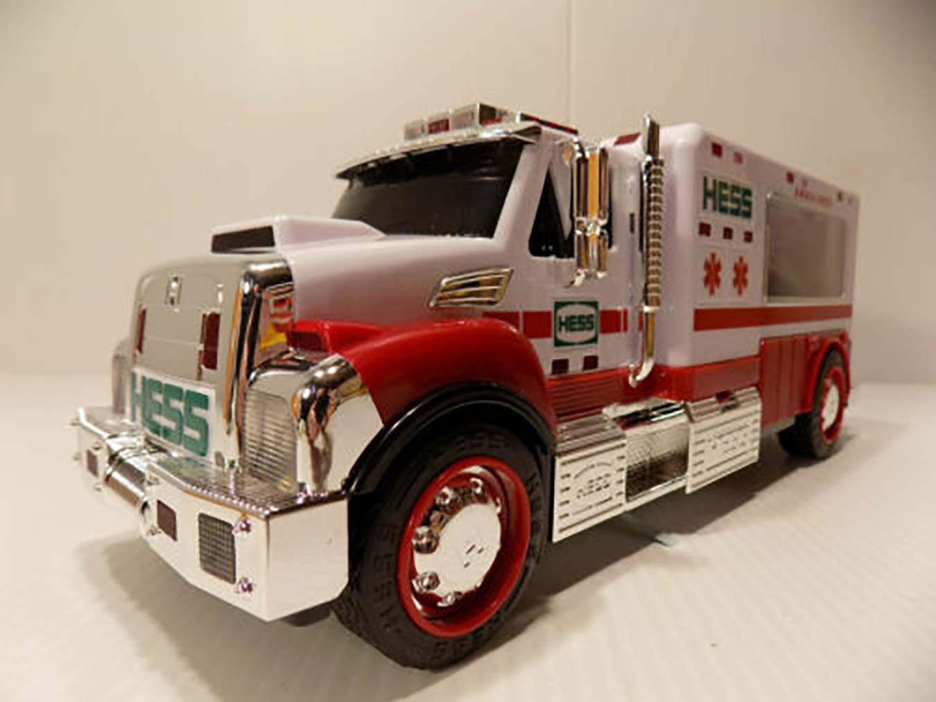 Hess Toy Truck 2020 Ambulance and Rescue Vehicle - Diecast Metal Collectible Toy for Kids & Adults - Perfect for Playtime, Gift Giving, and Holiday Decorations