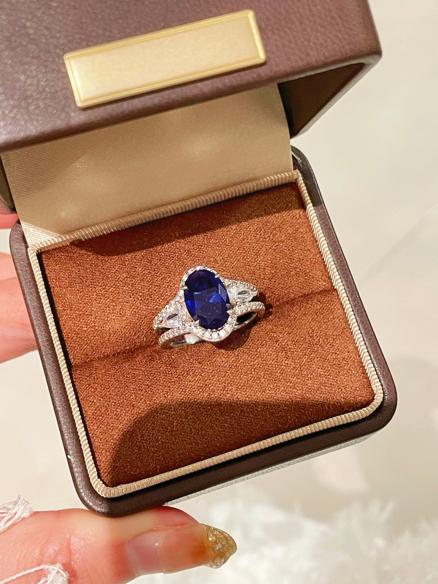 Royal Blue Sapphire Cabochon Diamond Ring for Women – Elegant Gemstone Jewelry for Engagement, Wedding & Special Occasions