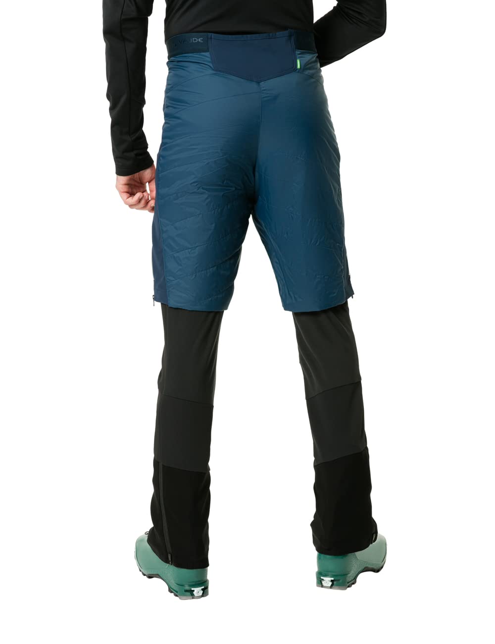VAUDE Men's Sesvenna Shorts III - Lightweight Hiking & Outdoor Adventure Shorts for Men - Perfect for Camping, Travel & Summer Activities