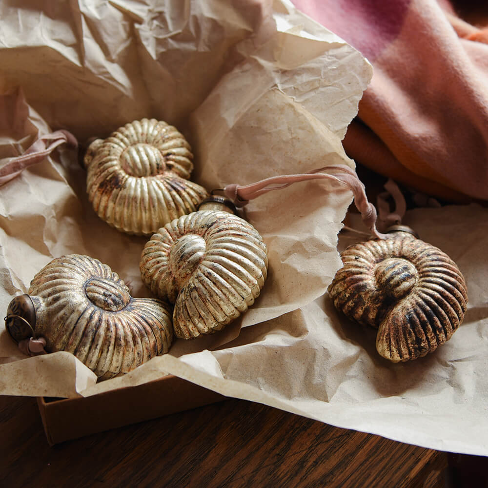 Rustic Gold Sachin Shell Glass Ornaments - Set of 4 Christmas Tree Decorations for Holiday Home Decor