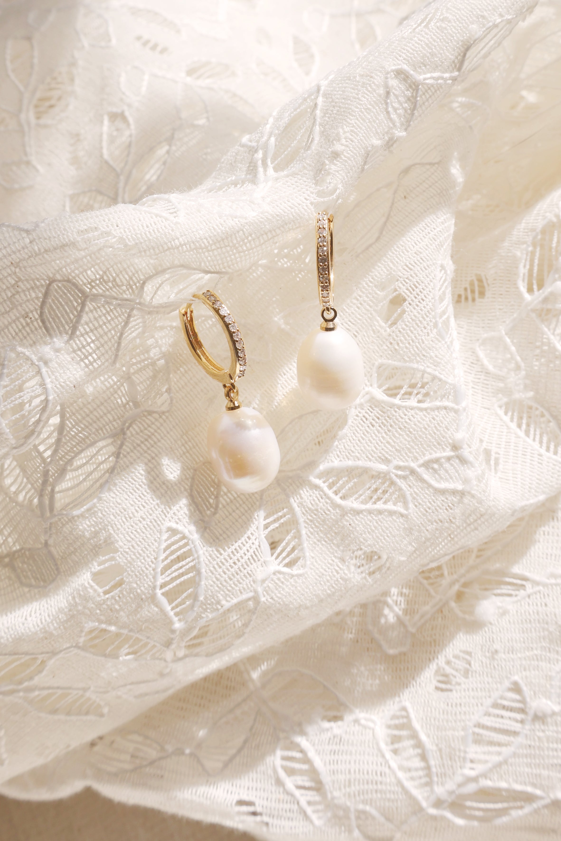 Lily Pearl Drop Earrings for Women - Elegant Dangle Pearl Jewelry Gift for Wedding, Party & Special Occasions