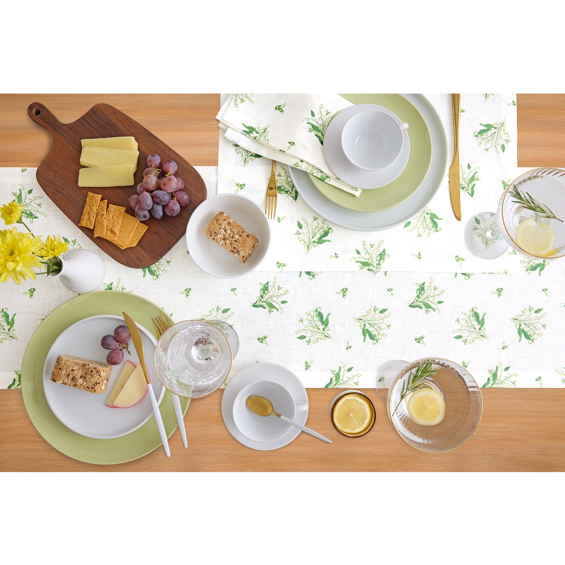 Elegant Lily of the Valley Floral Table Runner - Perfect for Wedding, Party & Home Decor