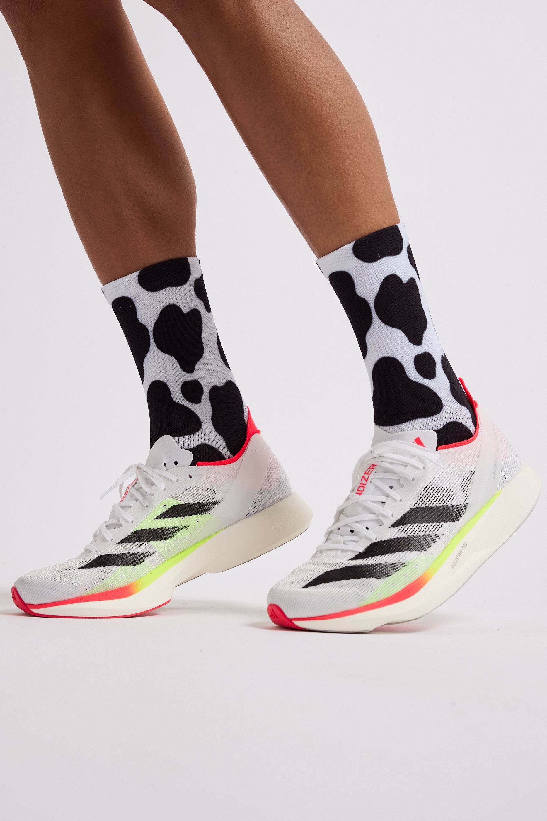 MOO VE IT Performance Socks for Men & Women - Moisture Wicking Athletic Socks for Running, Hiking & Workouts - Breathable Cushioned Sports Socks for Active Lifestyle