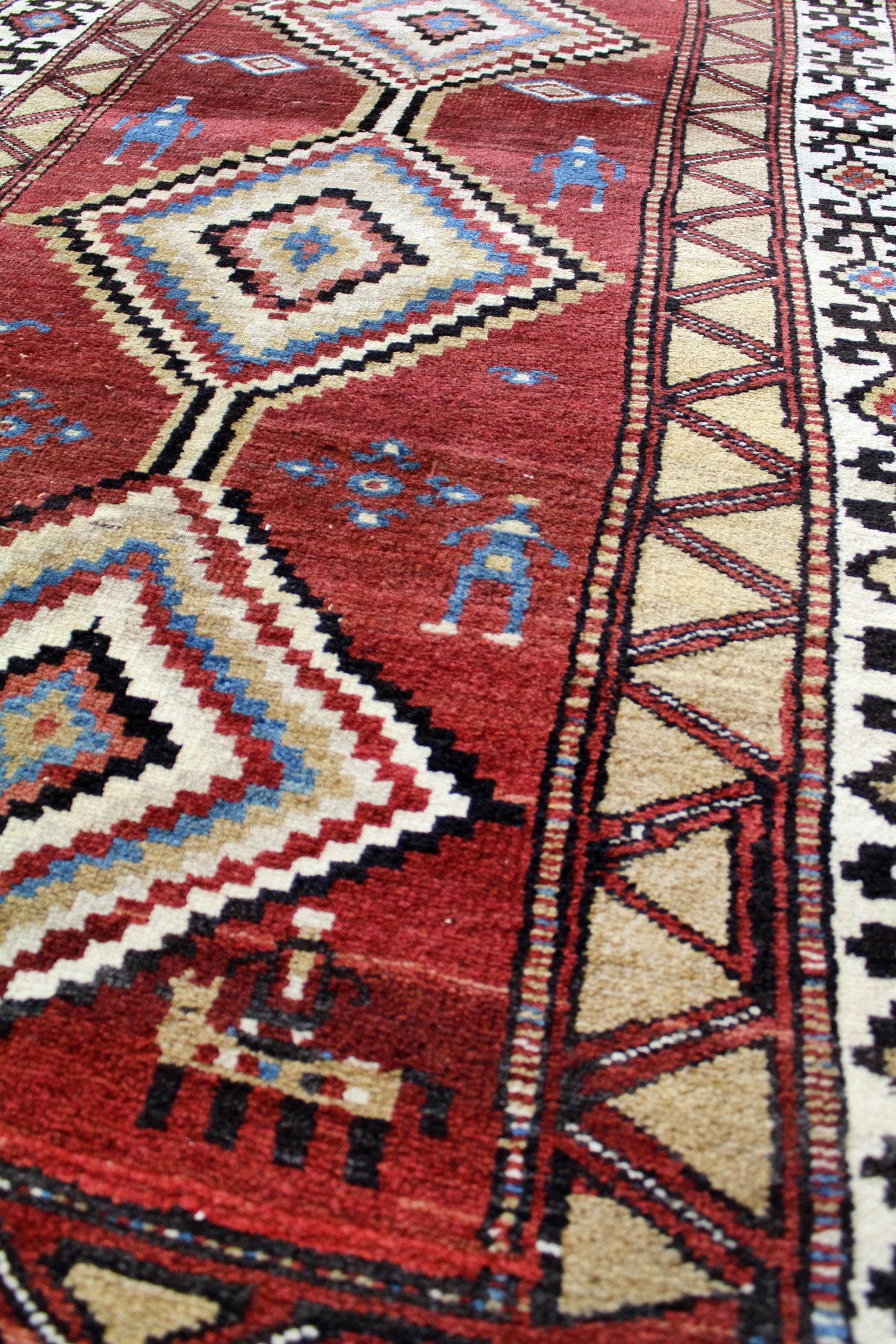 Vintage Kurd Handwoven Tribal Rug JF8308 - Authentic Kurdish Tribal Design for Boho Home Decor, Living Room & Bedroom
