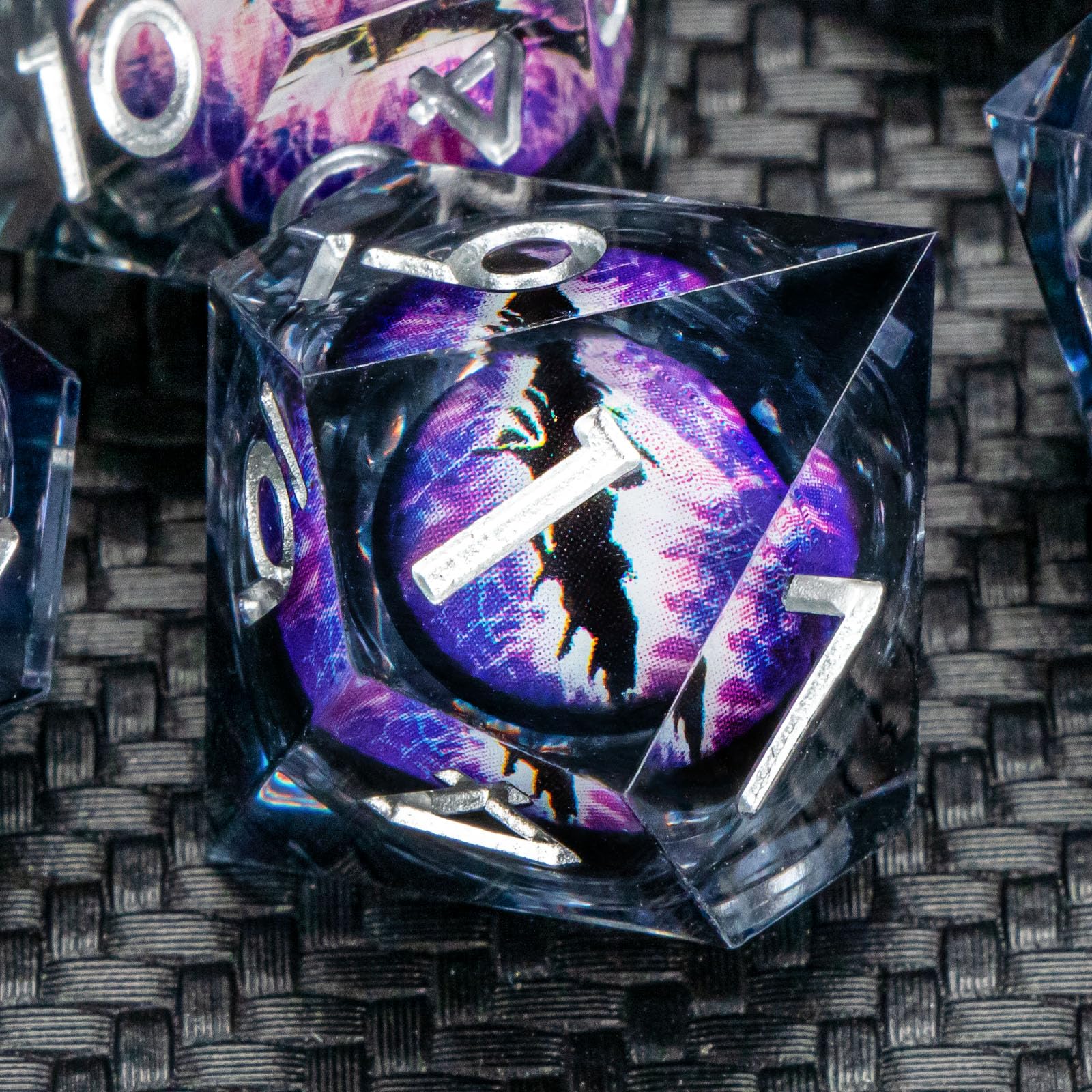 KERWELLSI Sharp Edge Resin Dragon Eye DND Dice Set - 7-Piece Polyhedral RPG Dice for Dungeons & Dragons (D20, D12, D10, D8, D6, D4) with Purple Float Liquid Core & Gift Box - Perfect for Tabletop Gaming, D&D Campaigns, and Fantasy Roleplaying