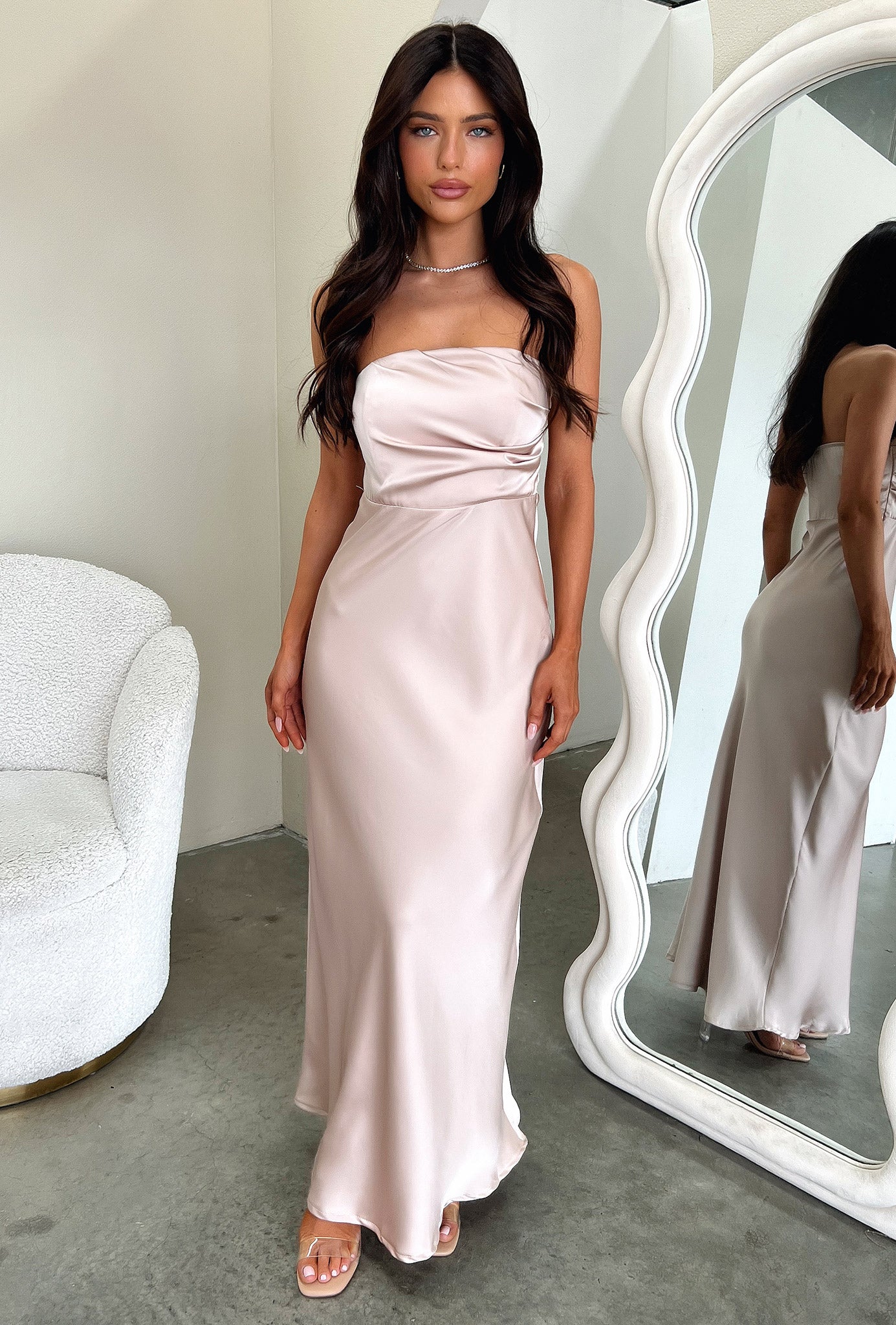 Elio Dress in Champagne - Elegant Women's Party & Evening Gown for Weddings, Cocktail Events & Special Occasions