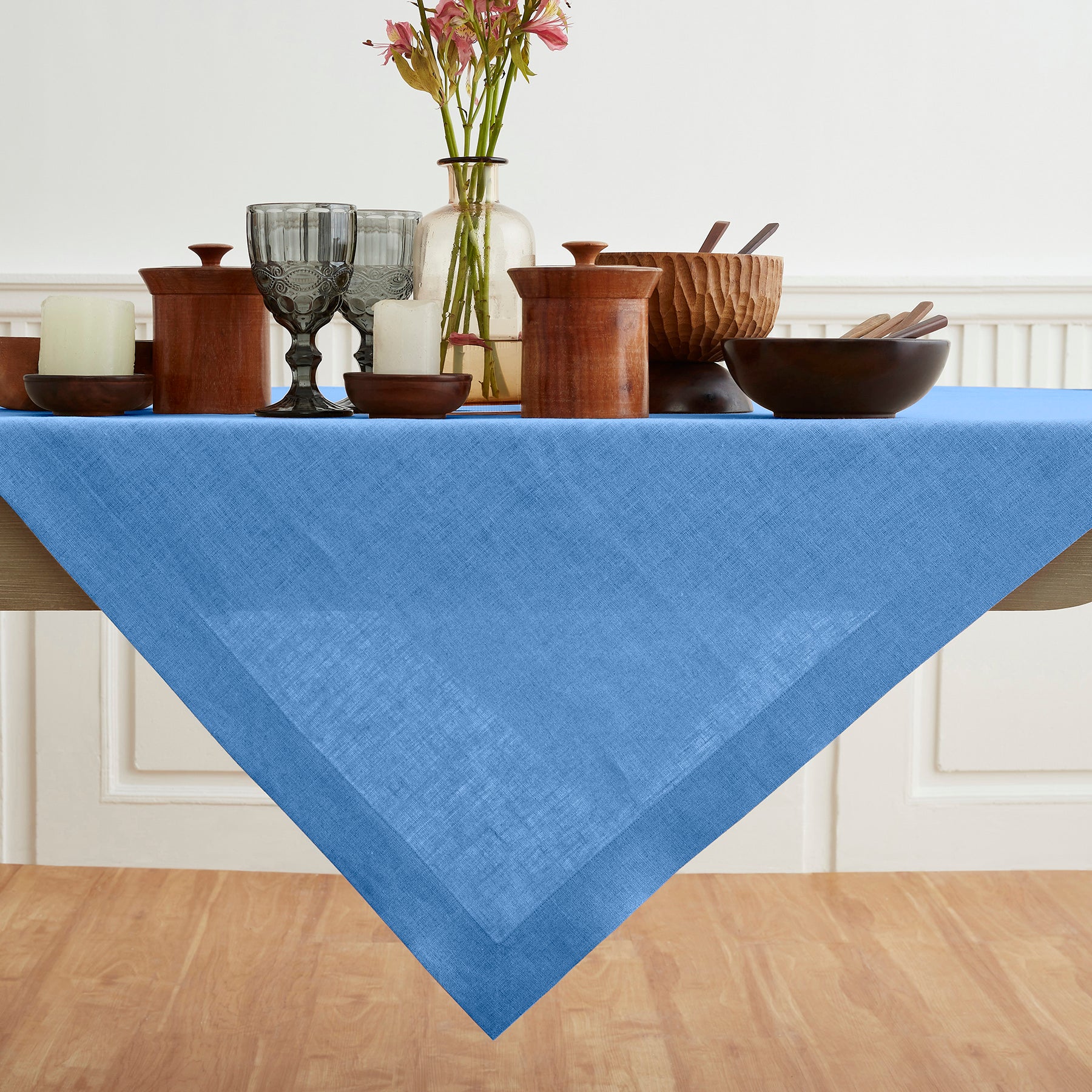 Fete Table Throw - Elegant & Durable Table Cover for Parties, Weddings & Events | Perfect for Indoor & Outdoor Celebrations