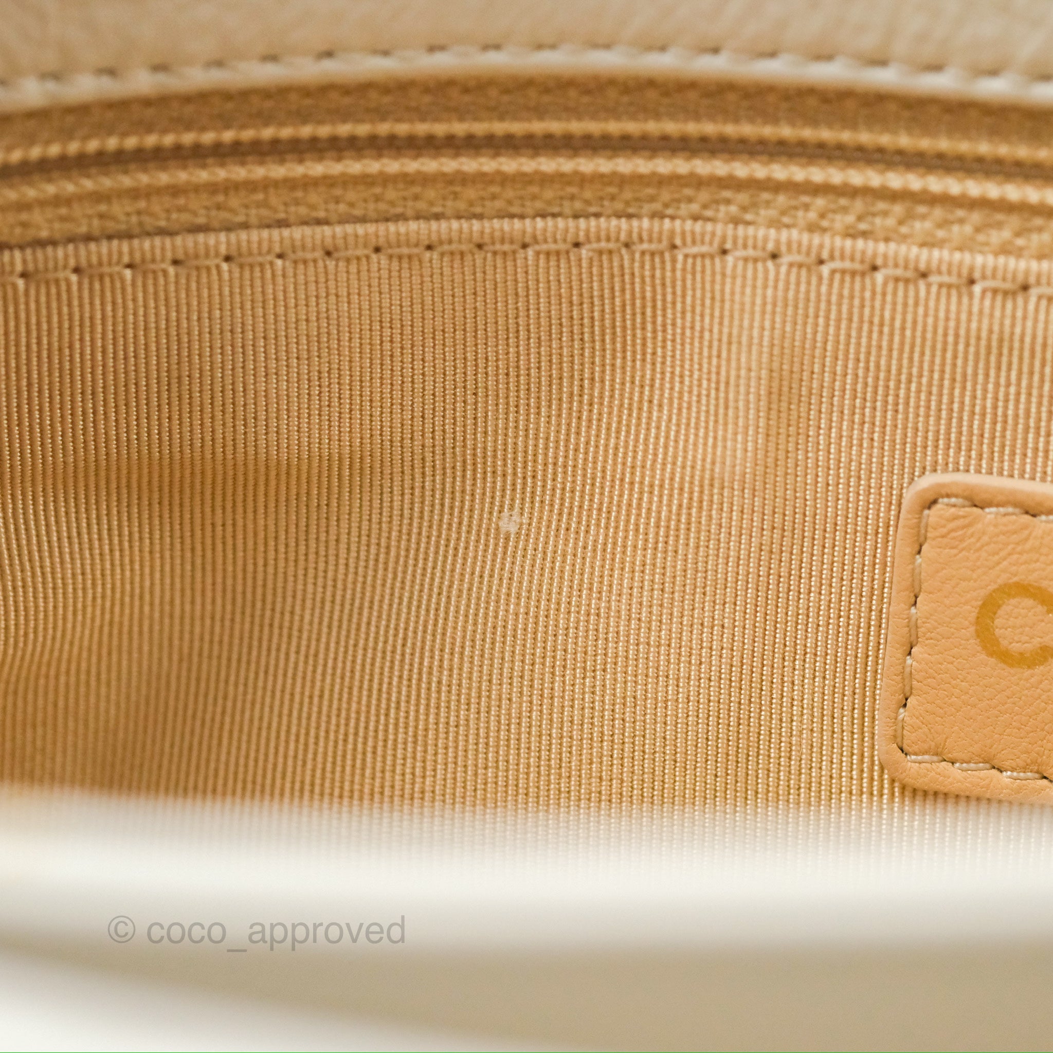 Chanel CC Crown Flap Bag in White Calfskin with Antique Gold Hardware - Luxury Crossbody Purse for Women, Perfect for Evening Events & Date Nights