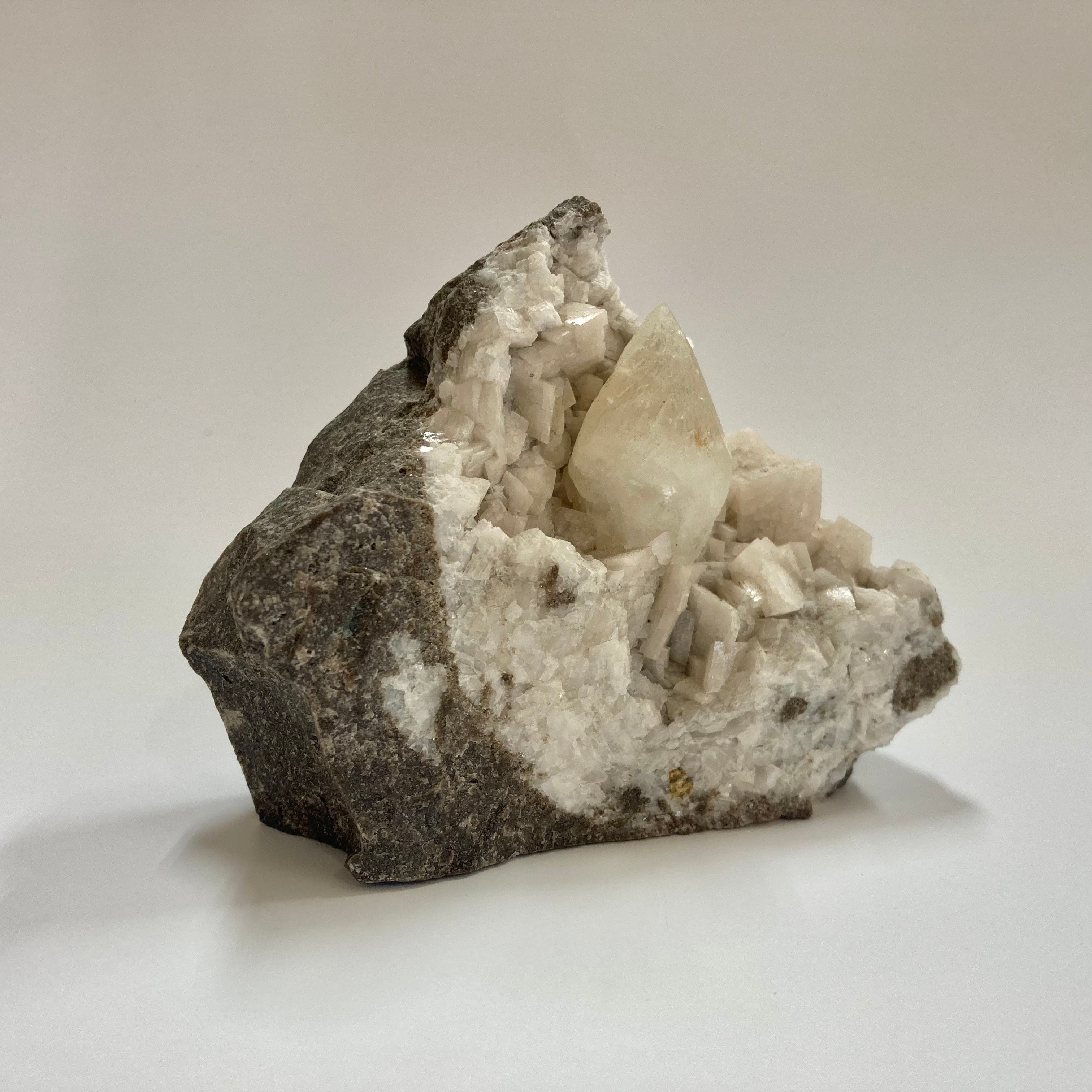 Natural Dogtooth Calcite and Dolomite Crystals - Healing Stones for Meditation, Home Decor & Crystal Collection - Perfect for Spiritual Healing, Office Desk Decor & Gift Ideas