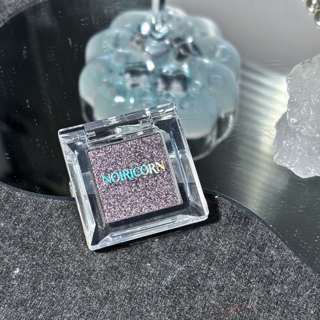 NOIRICORN Multi Chrome Eyeshadow Palette - Amethyst Eclipse Shimmer & Glitter Makeup for Party, Night Out & Special Occasions