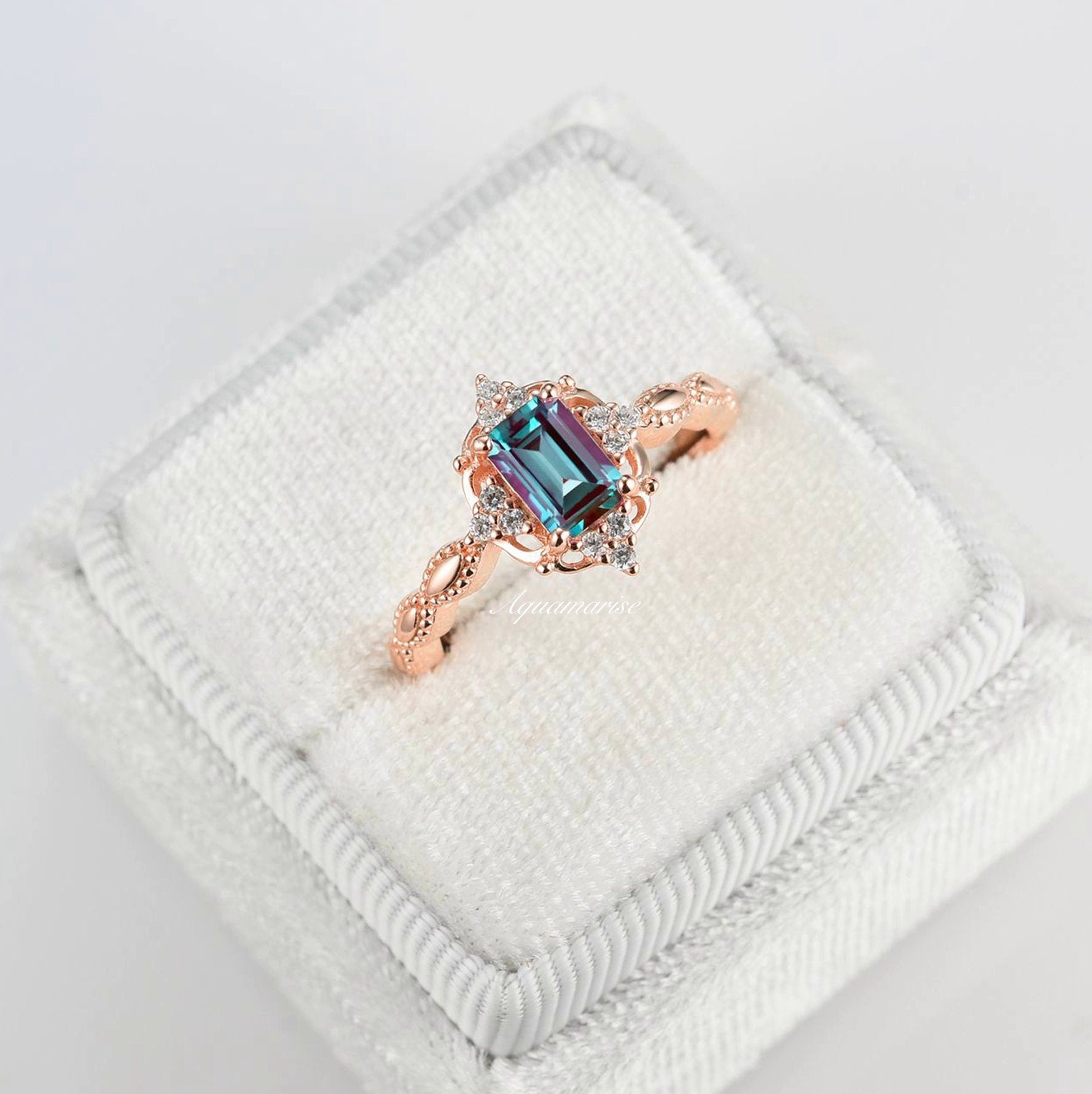 Vintage Alexandrite Ring 14K Solid Rose Gold - Elegant Jewelry for Women, Perfect for Weddings, Anniversaries & Special Occasions
