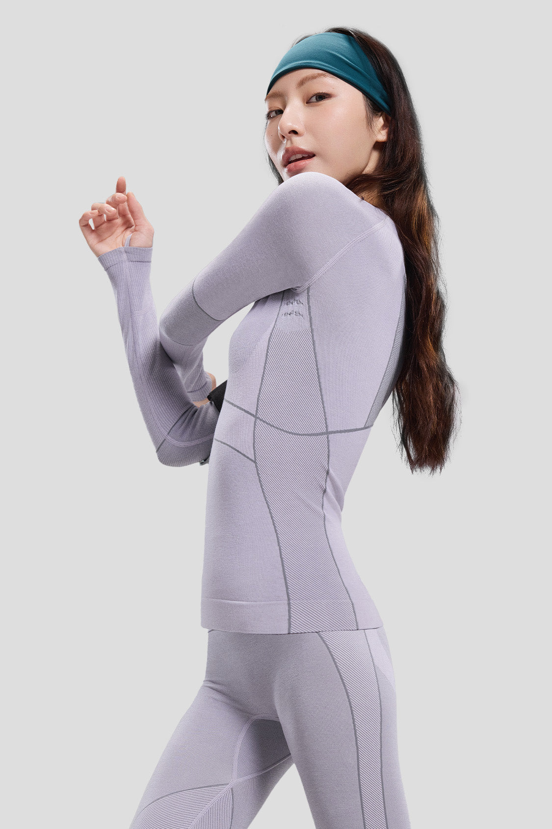 ActiveFlex Women's Sport Performance Set - High-Quality Workout Outfit for Running, Yoga & Gym - Perfect for Active Lifestyles & Fitness Enthusiasts