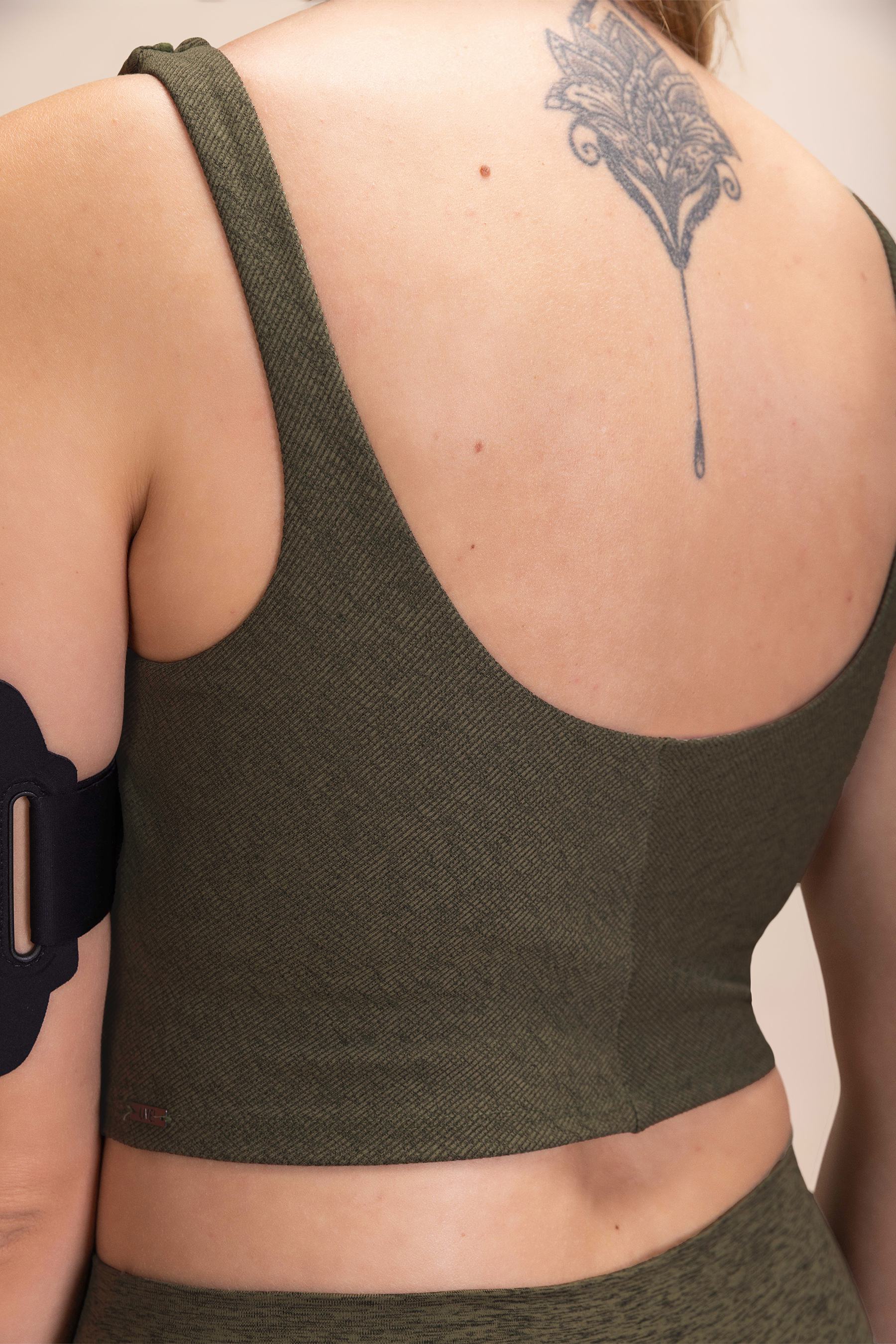 Groove Line Sports Bra for Women - High Support Workout Top for Running, Yoga & Gym - Breathable & Moisture-Wicking Activewear
