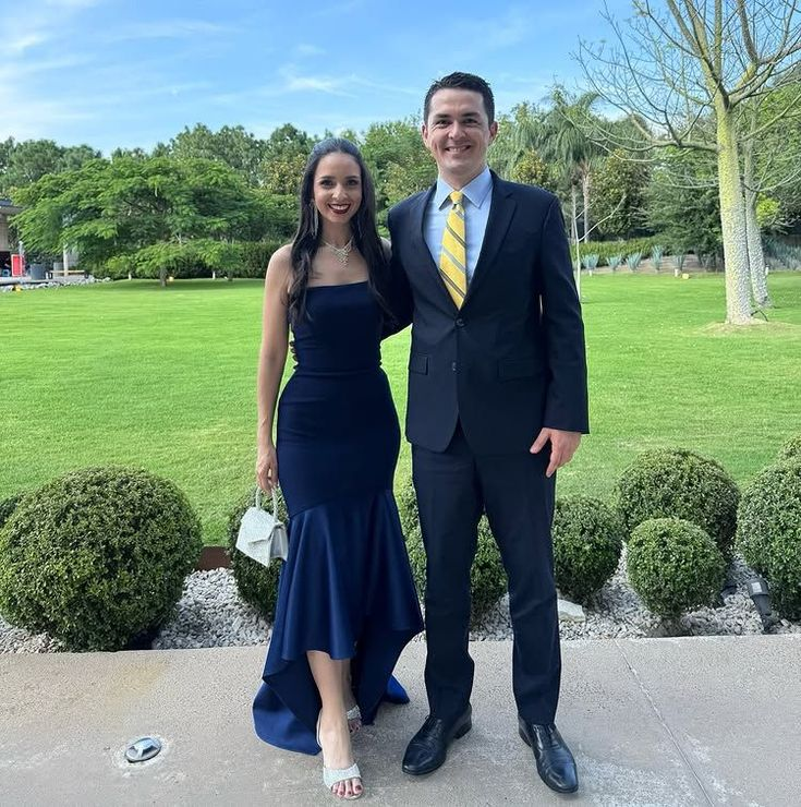 Navy Blue Mermaid Prom Dress for Women - Elegant Formal Evening Gown with Beading J5749 | Perfect for Homecoming, Quinceañera, Wedding & Black Tie Events