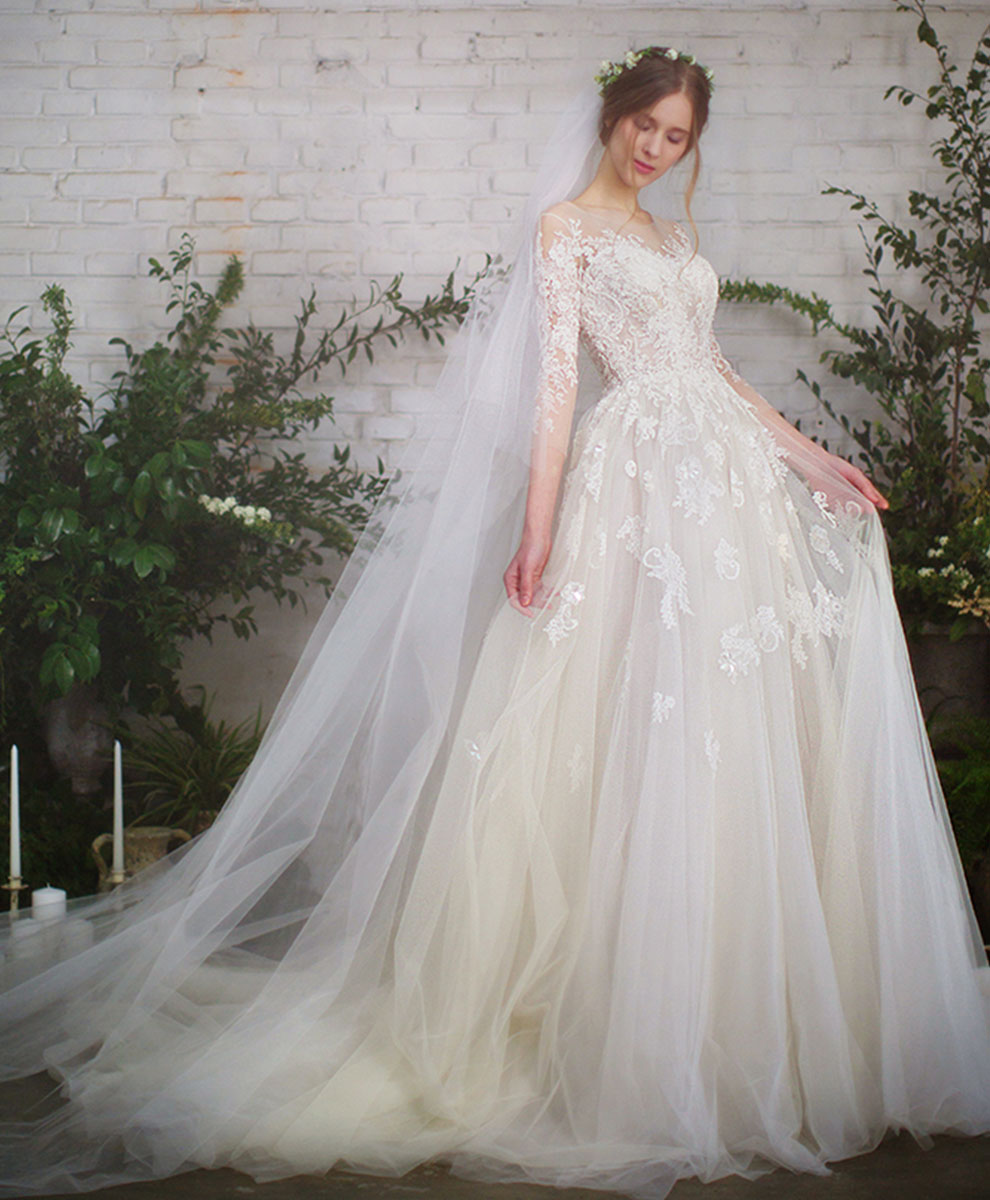 Elegant Champagne Tulle Lace Long Wedding Dress - A-Line Bridal Gown for Church, Beach & Outdoor Ceremonies